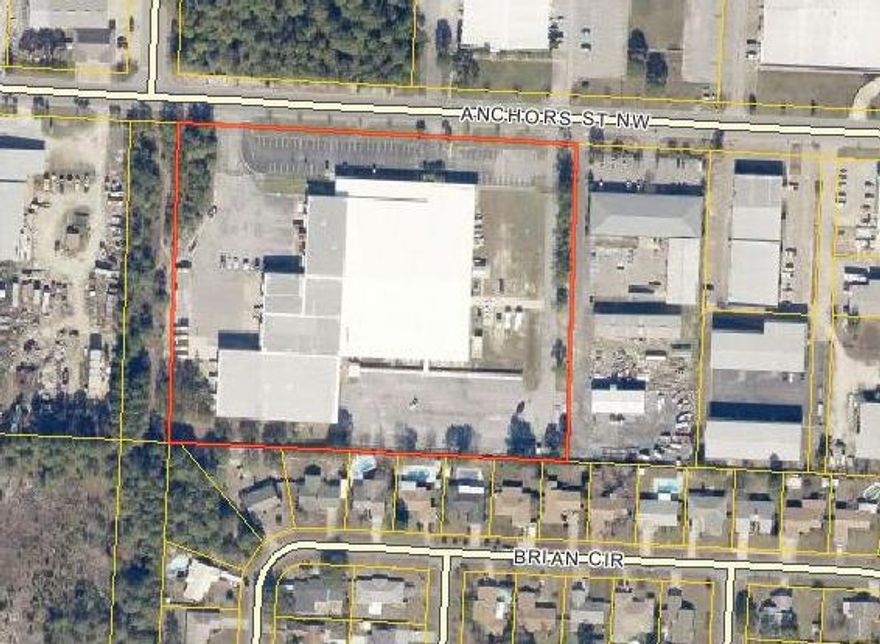 25,000 SF warehouse with 1 ground level roll up doors, heated and cooled fenced yard, 1 000 sf of office space, 24' plus ceiling height, the adjoining part leased long term to a defense contractor