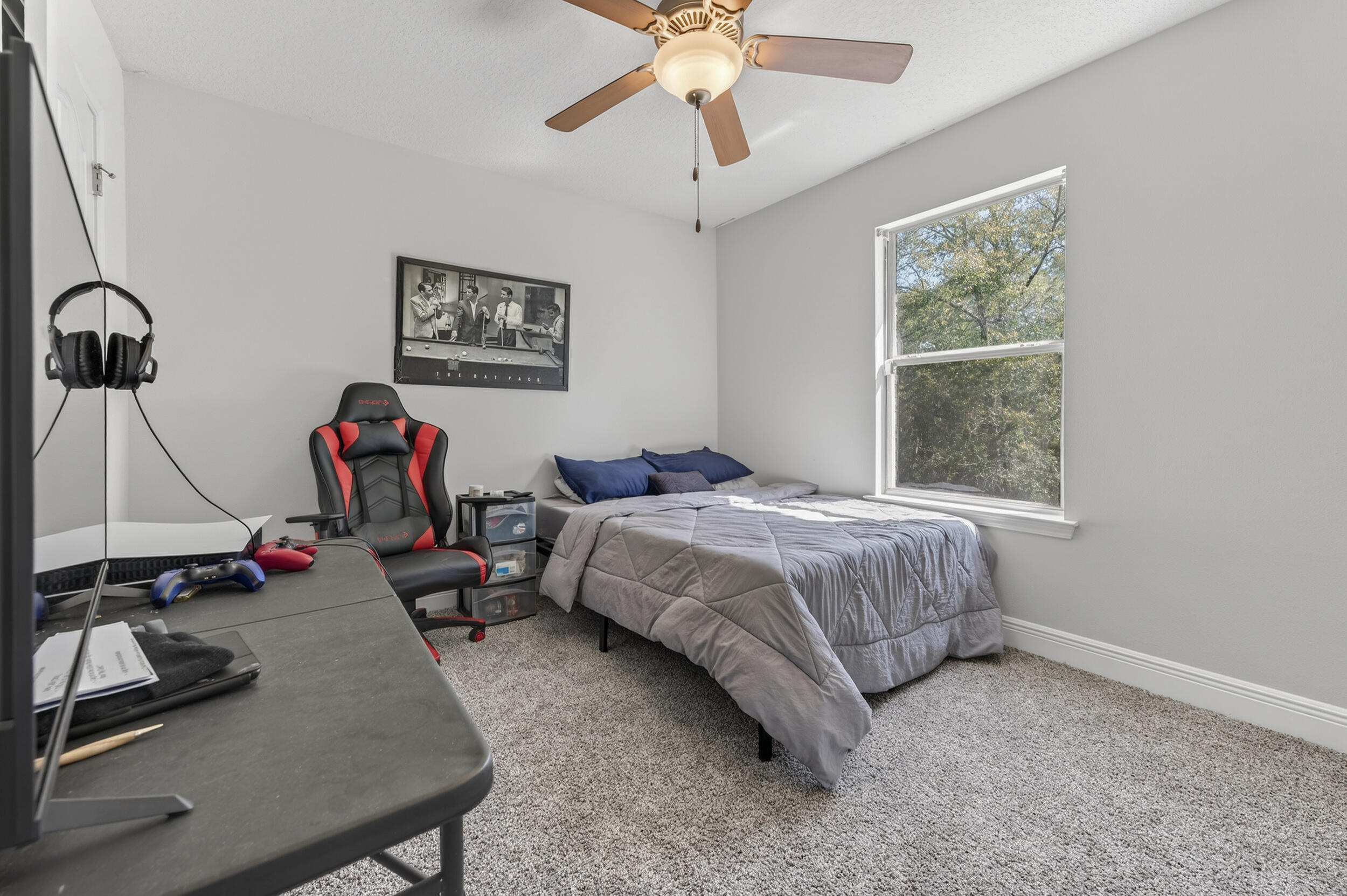 SILVER SPRINGS EST - Residential