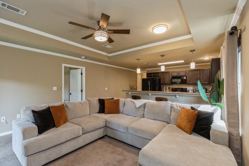 SHADOW LAKES - Residential