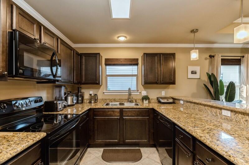 SHADOW LAKES - Residential