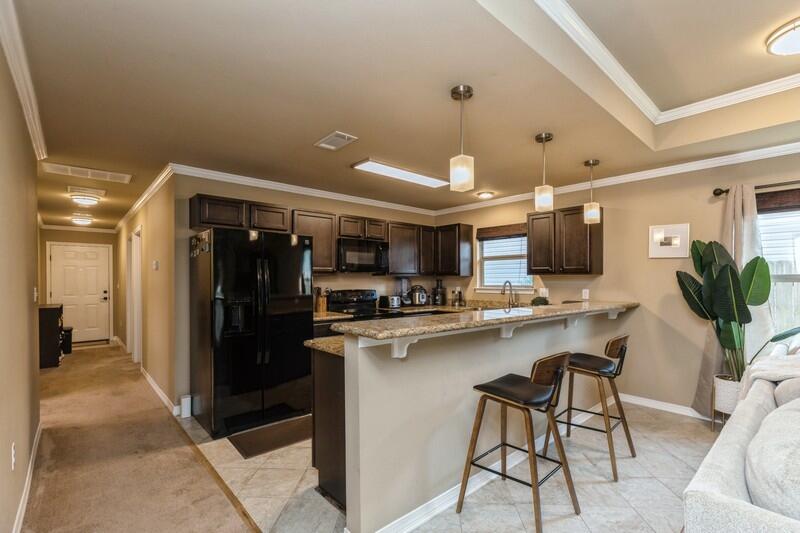 SHADOW LAKES - Residential