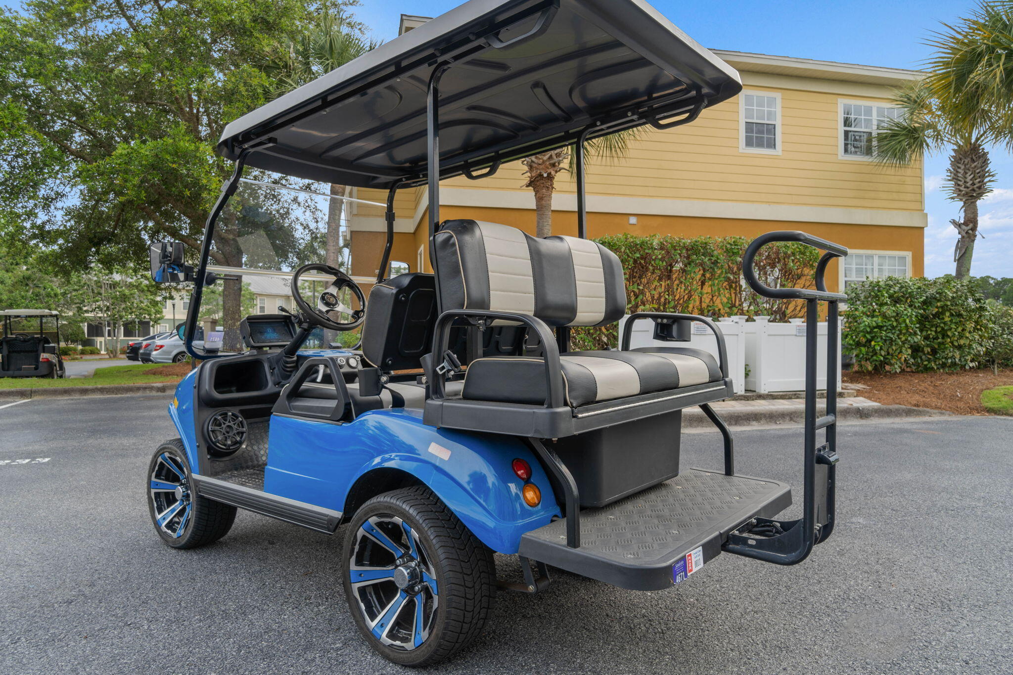 CRYSTAL COVE - Residential