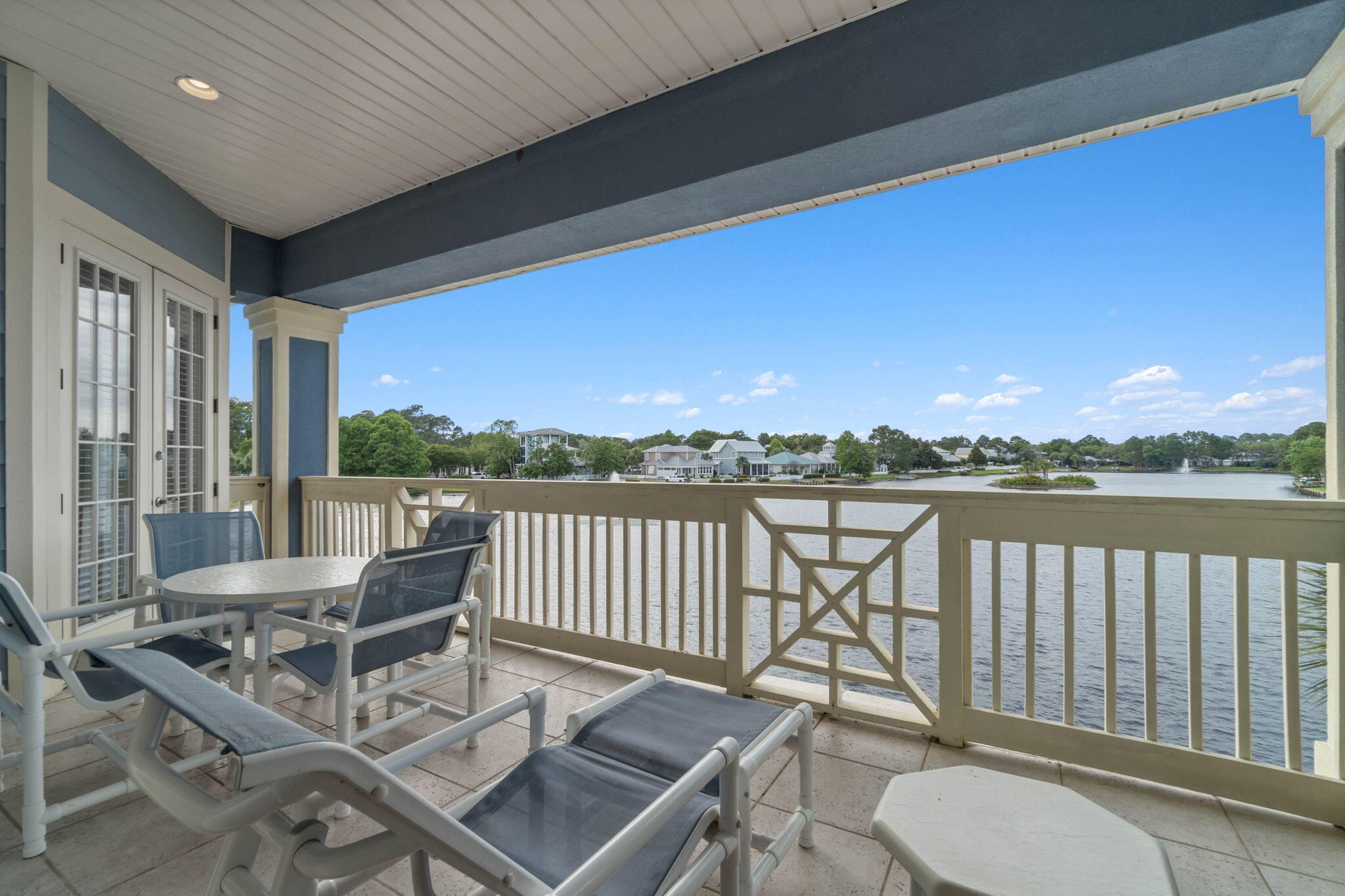 CRYSTAL COVE - Residential