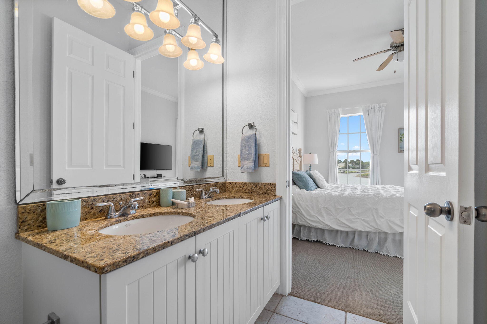 CRYSTAL COVE - Residential