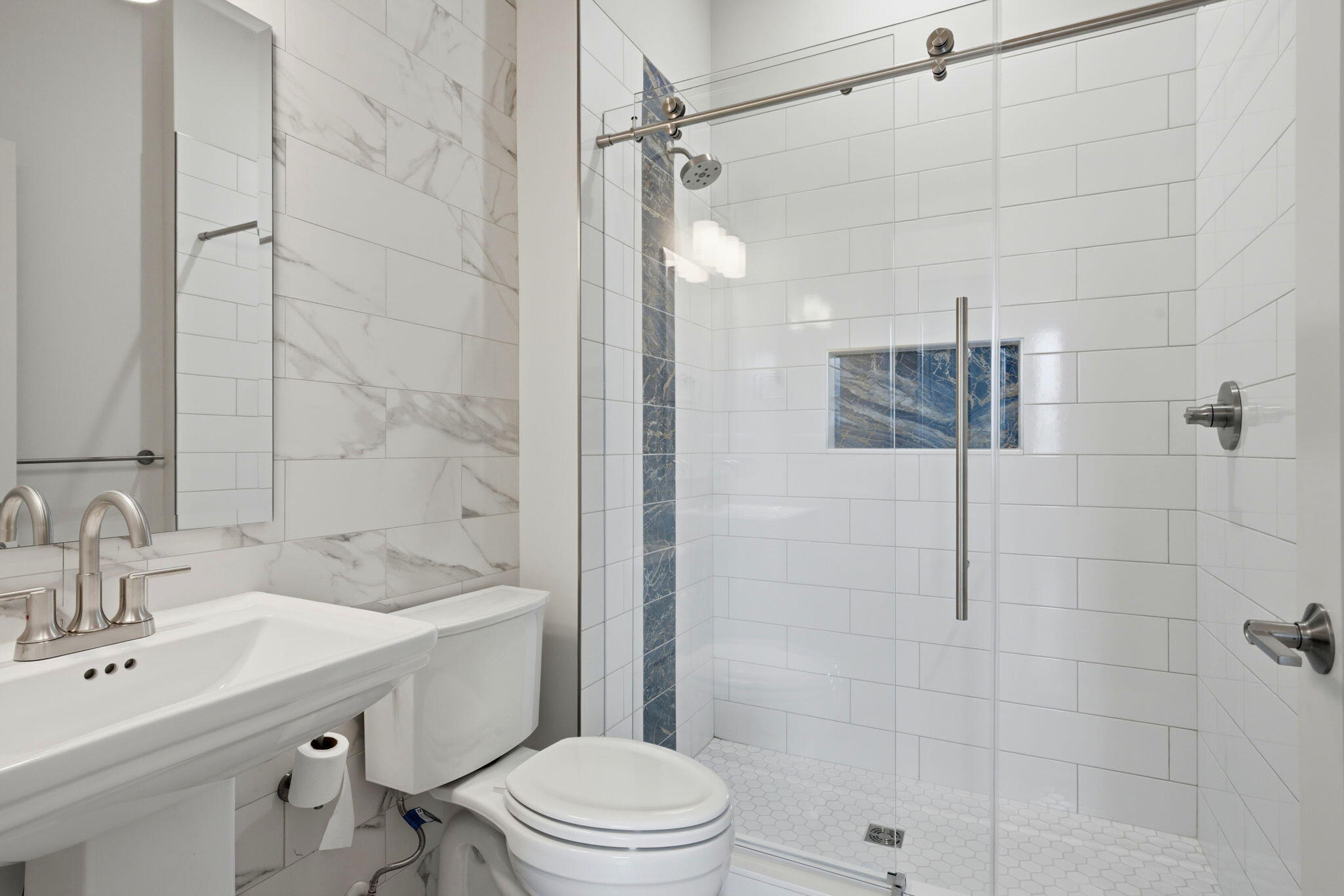 PARASOL WEST - Residential