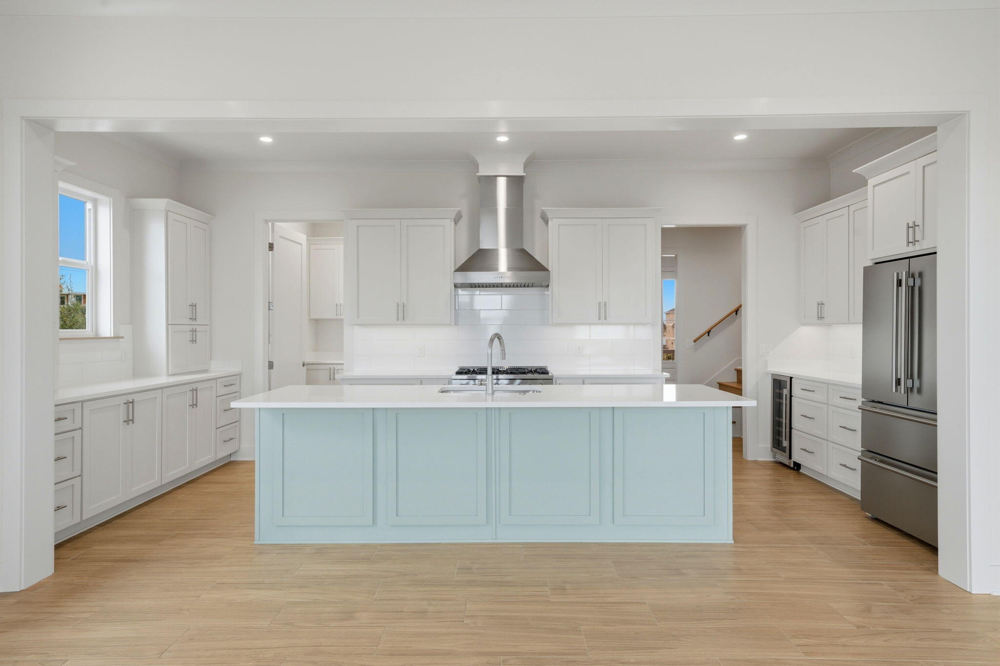 PARASOL WEST - Residential