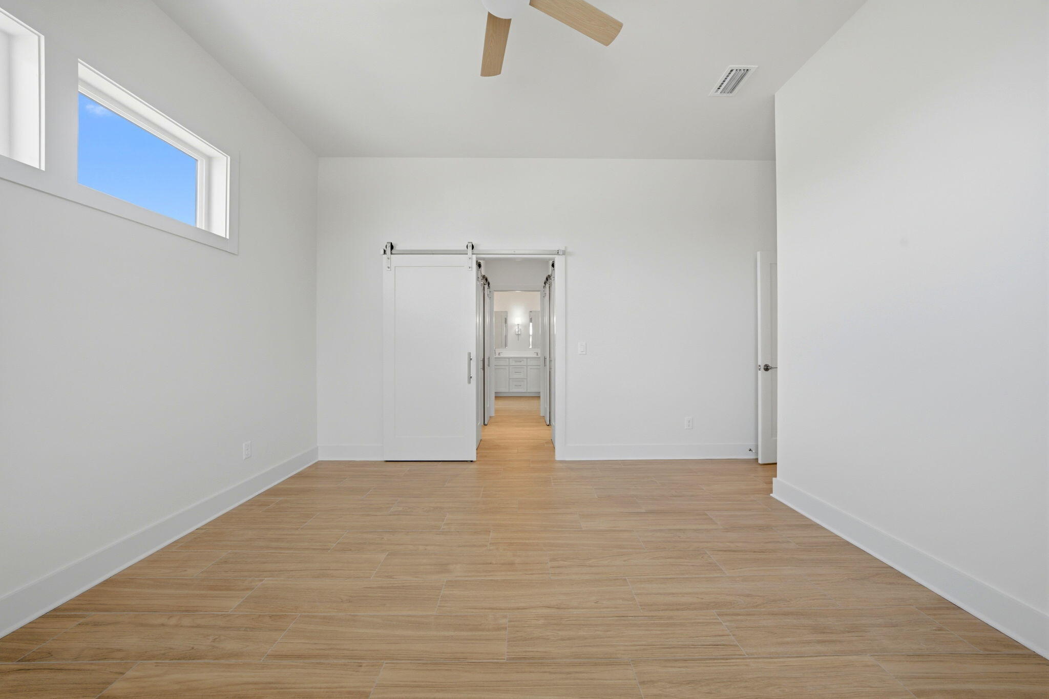 PARASOL WEST - Residential