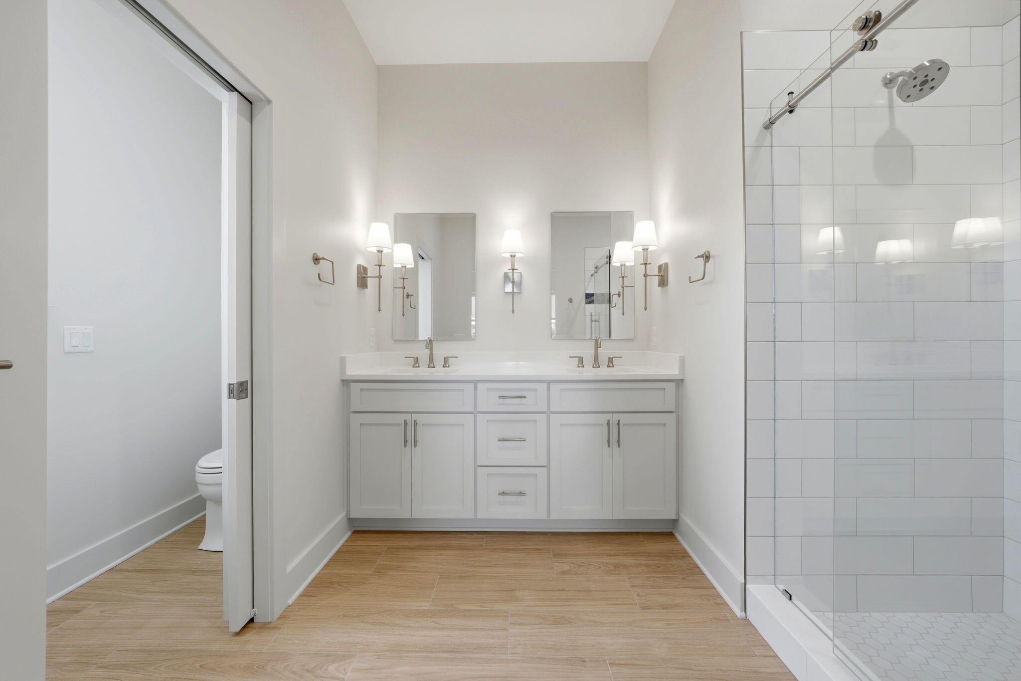 PARASOL WEST - Residential