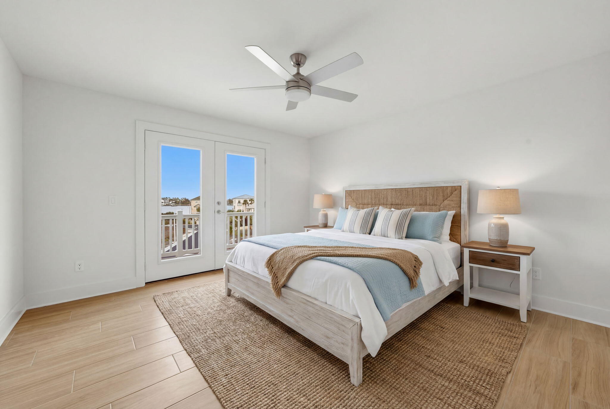 PARASOL WEST - Residential