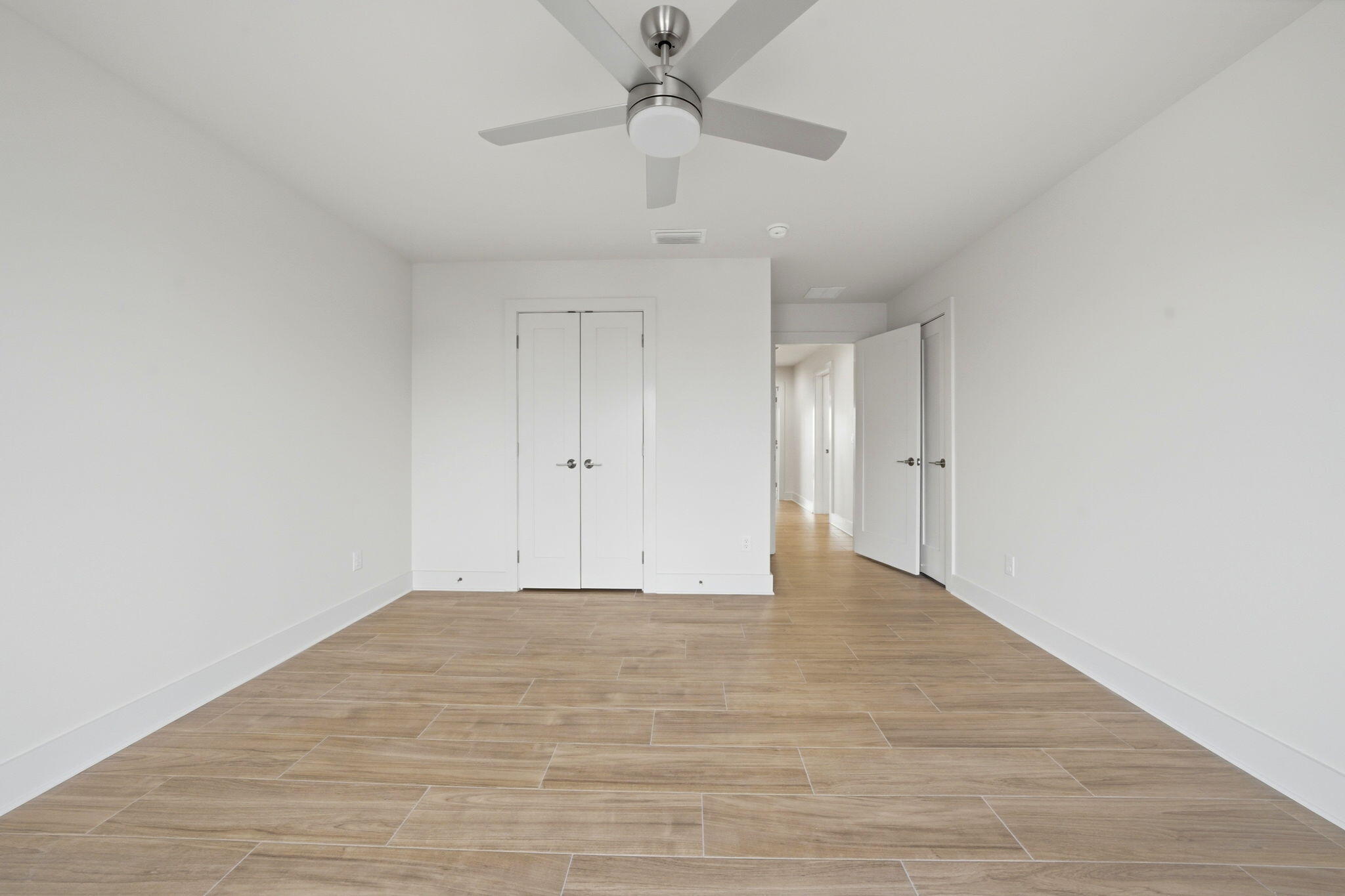 PARASOL WEST - Residential