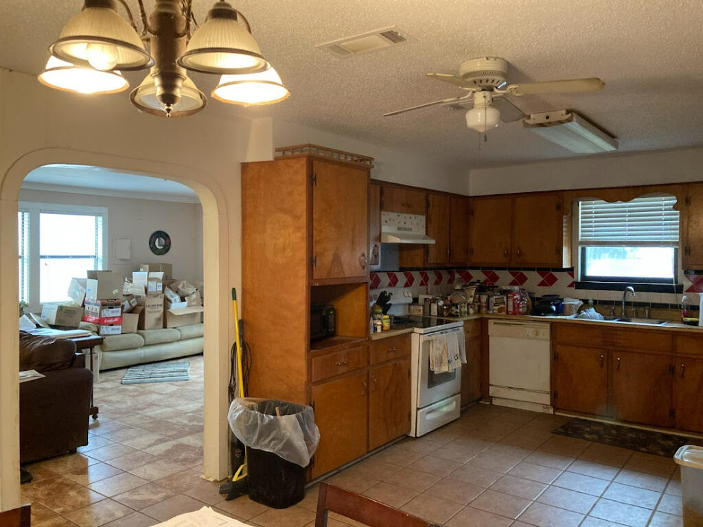 MAGNOLIA BAYE - Residential