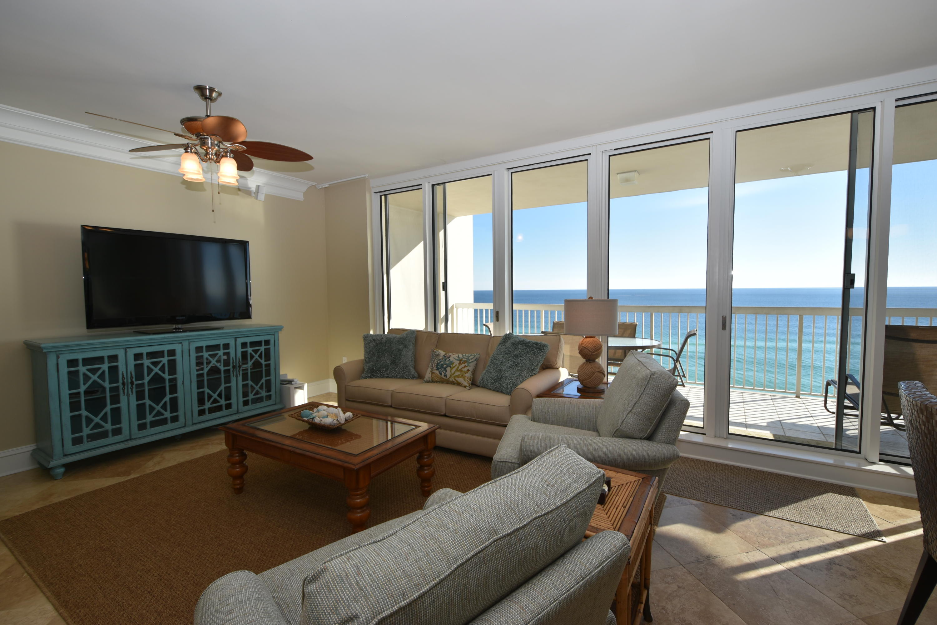 SILVER BEACH TOWERS - Residential