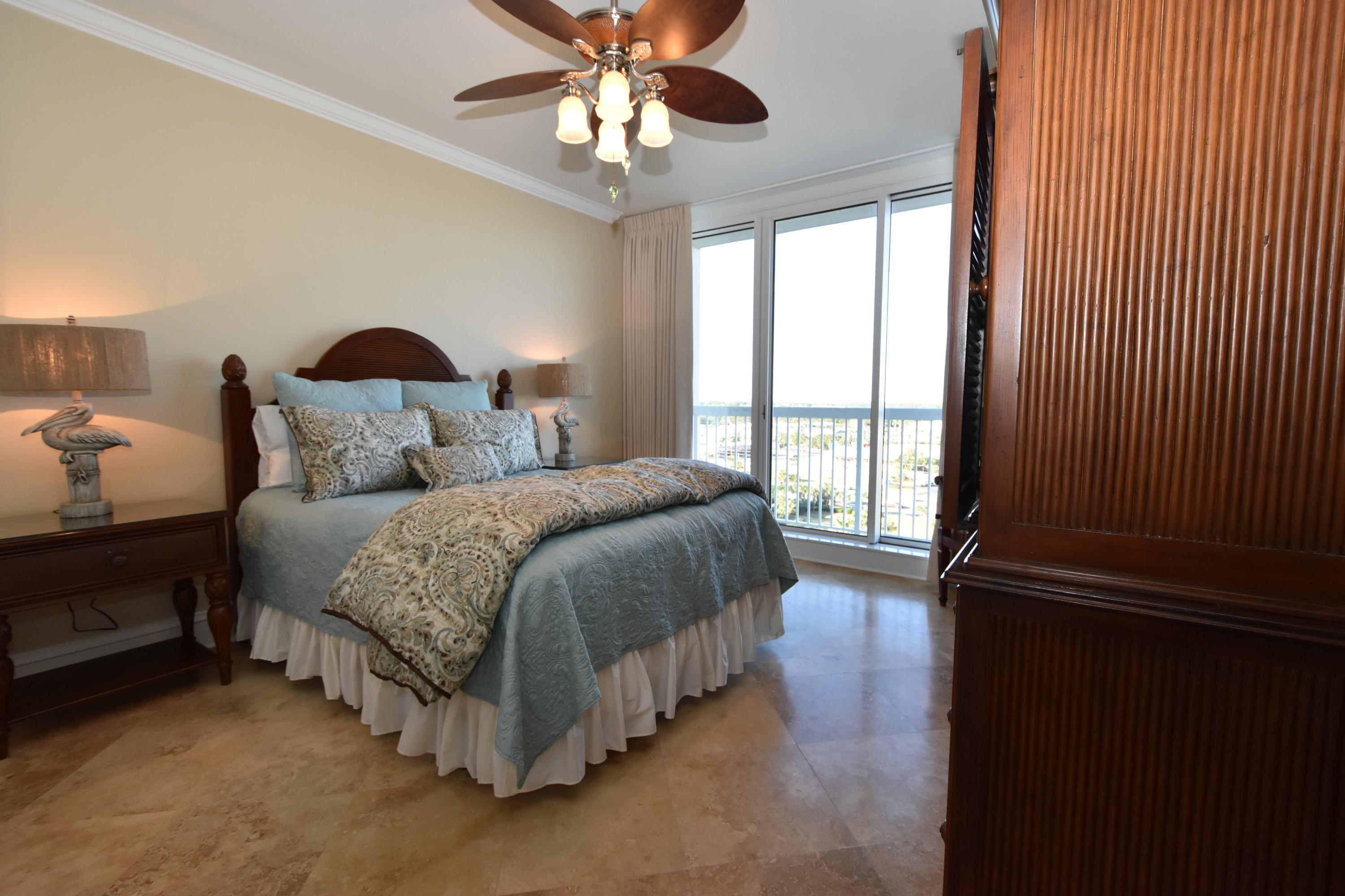 SILVER BEACH TOWERS - Residential