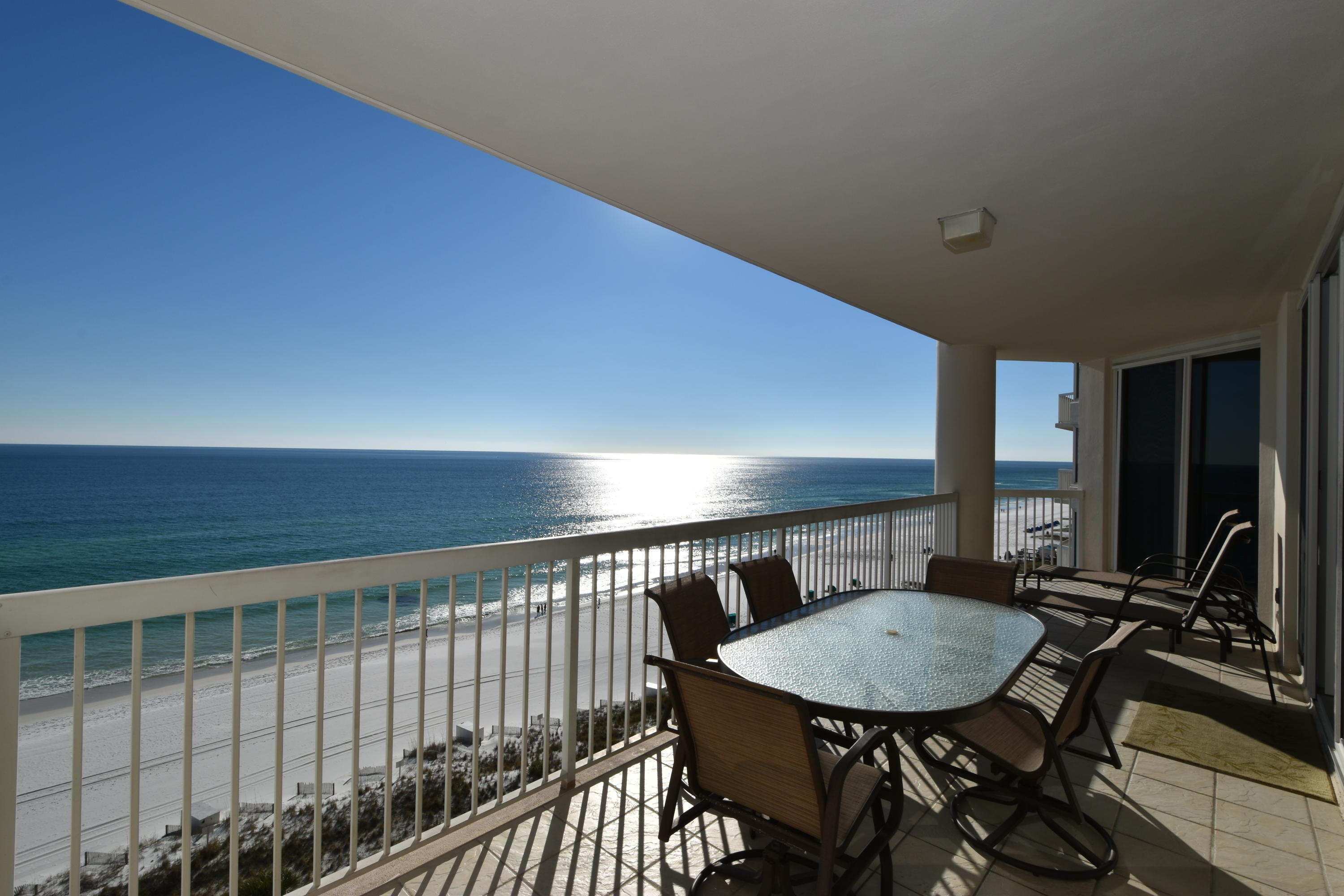 SILVER BEACH TOWERS - Residential