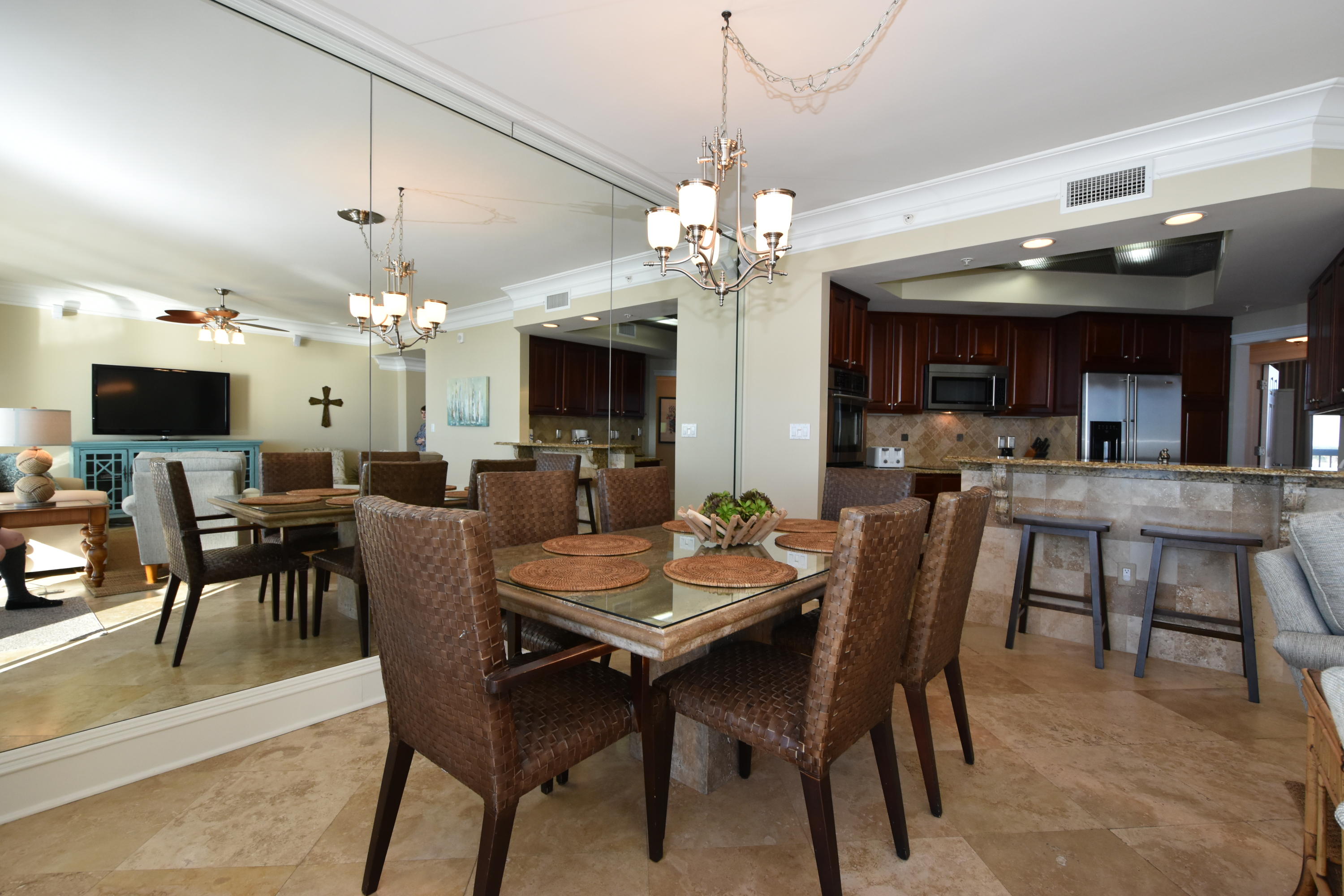 SILVER BEACH TOWERS - Residential