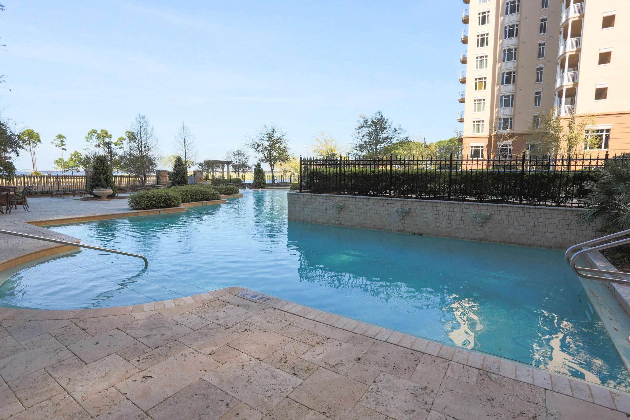 ONE WATER PLACE - Residential