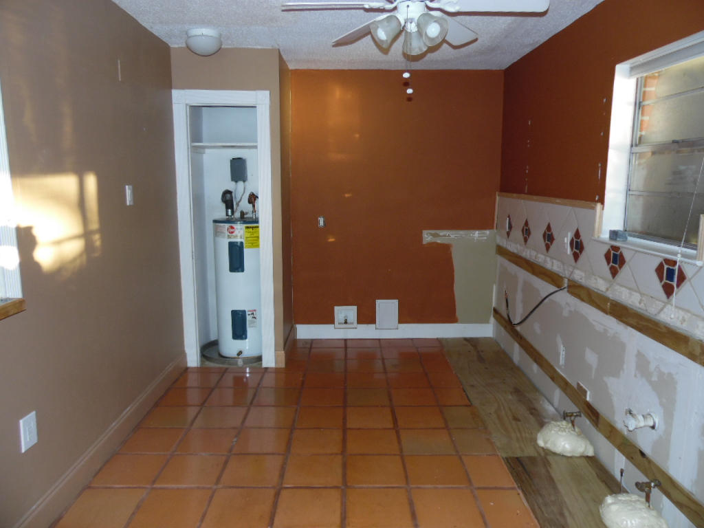 VILLA TASSO TOWN OF - Residential