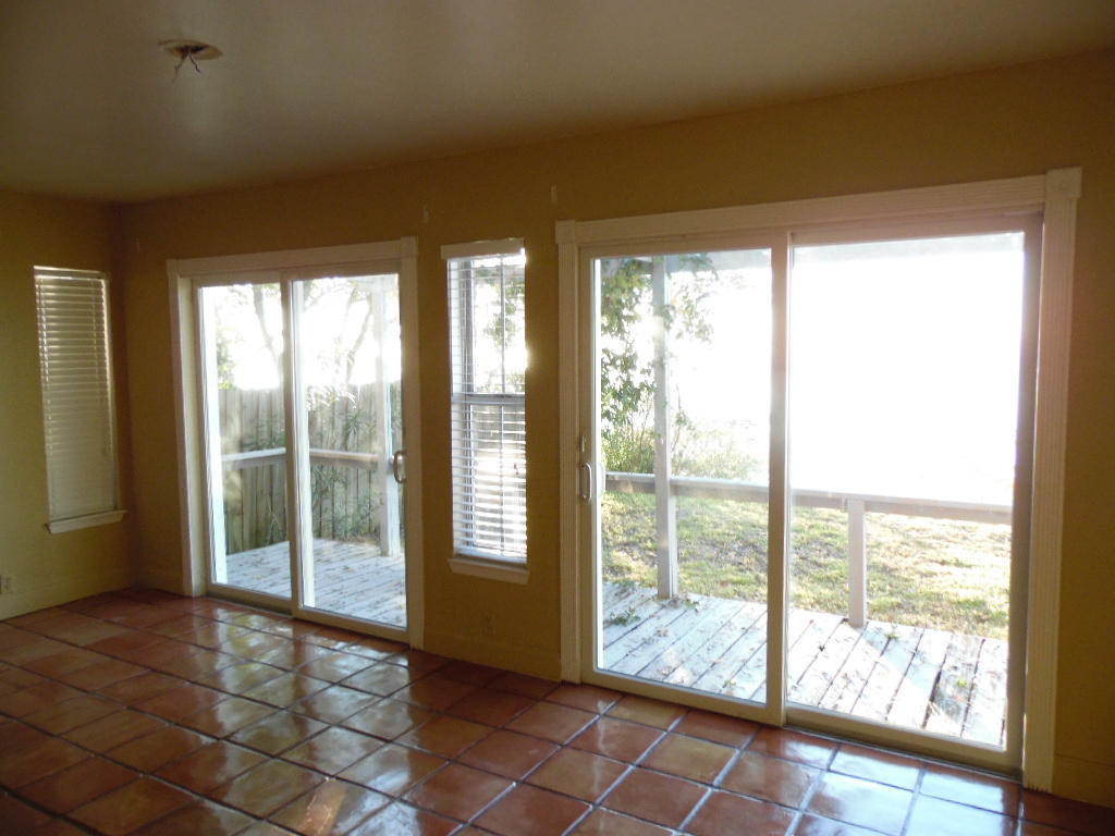 VILLA TASSO TOWN OF - Residential