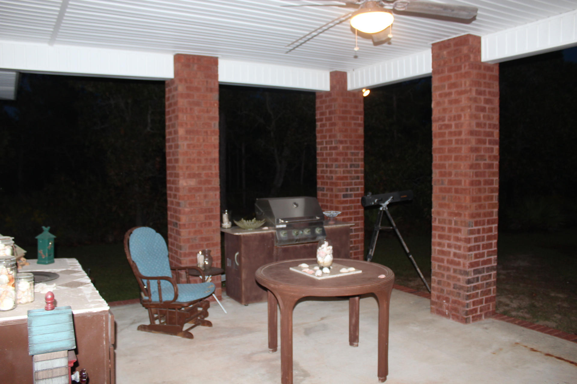 WHISPERING PINES - Residential