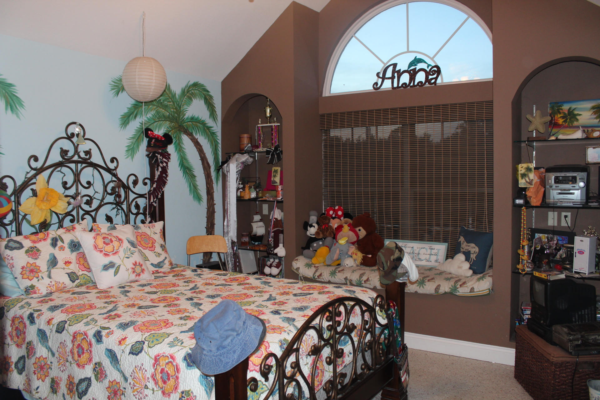 WHISPERING PINES - Residential