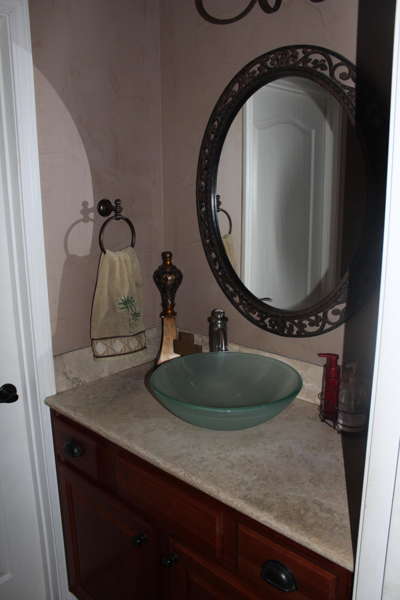 WHISPERING PINES - Residential