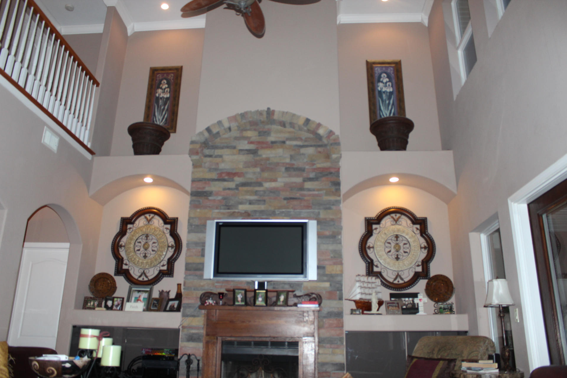 WHISPERING PINES - Residential