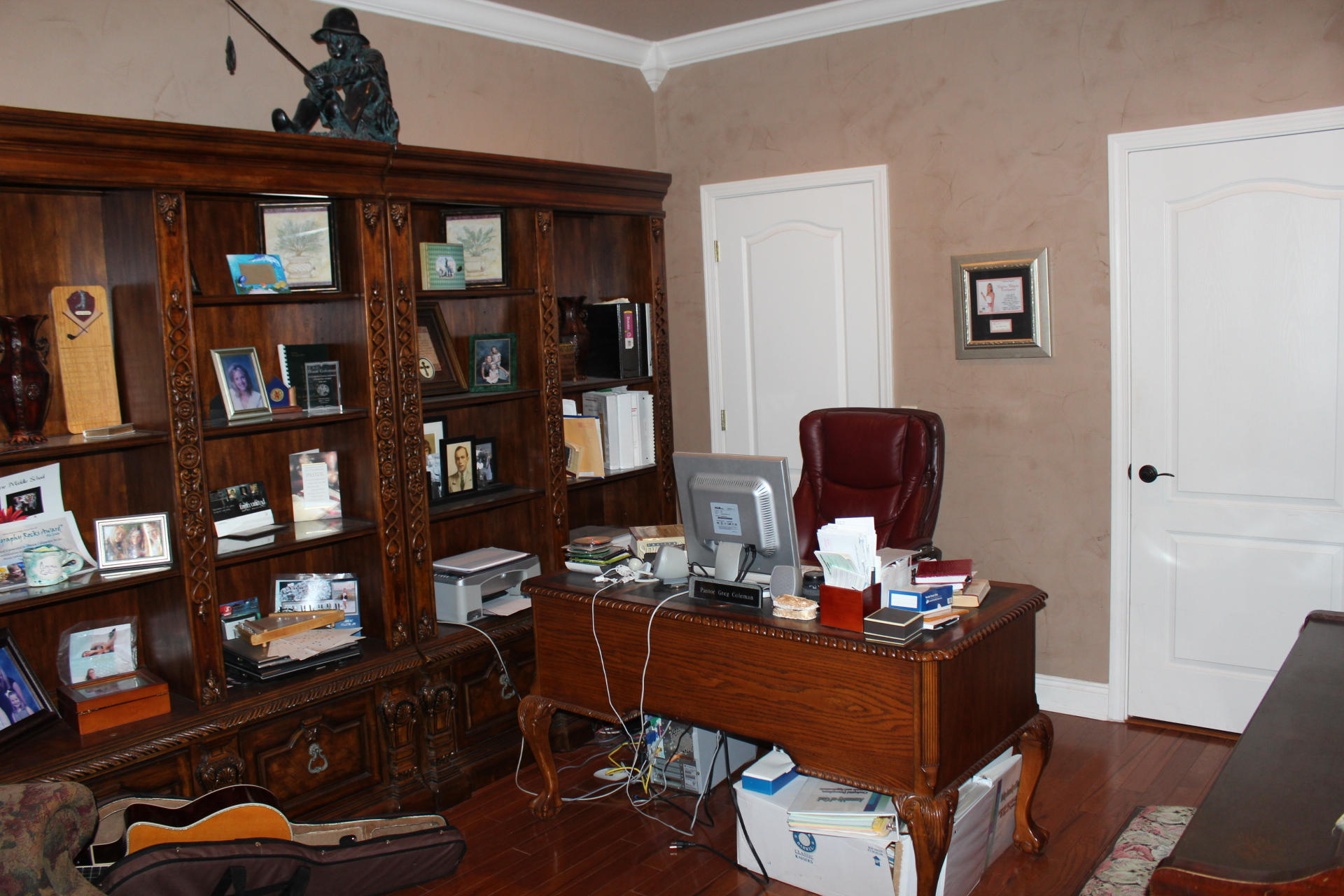 WHISPERING PINES - Residential