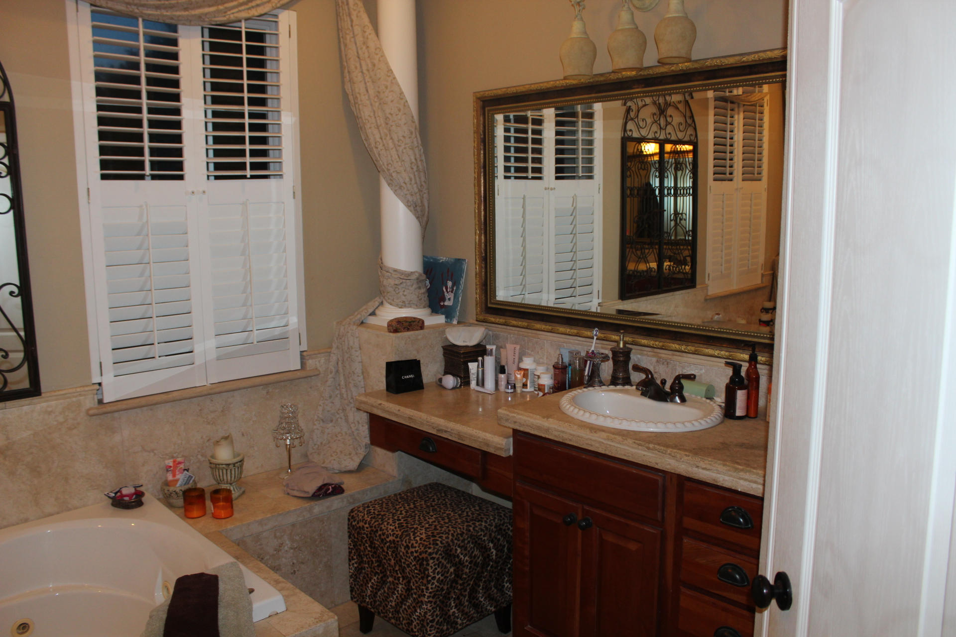 WHISPERING PINES - Residential