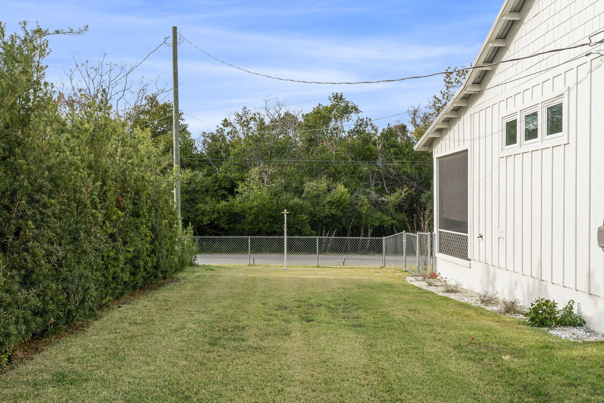 LAGUNA BEACH 8TH ADDN - Residential