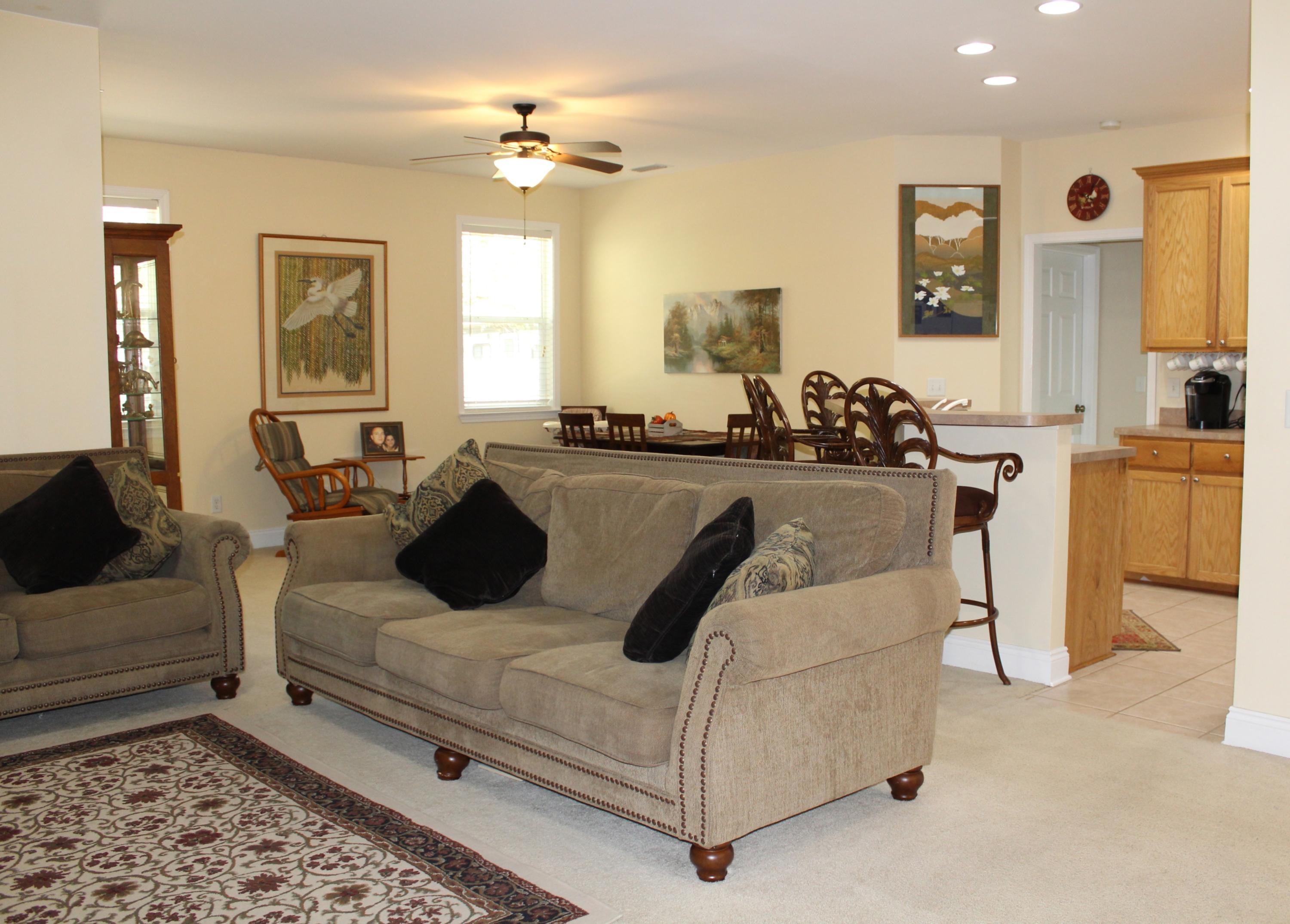 OAKWOOD LAKES ESTATES - Residential