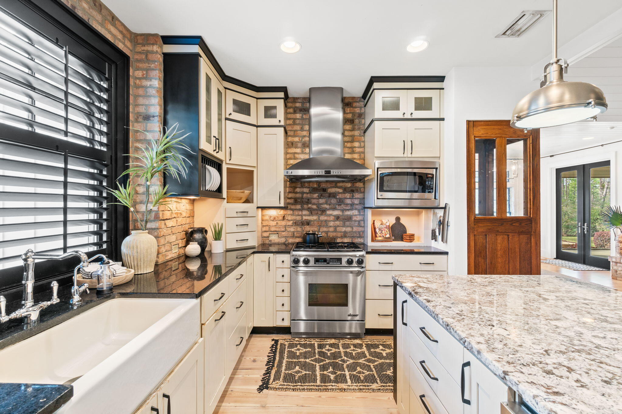 BOTANY BAYOU - Residential