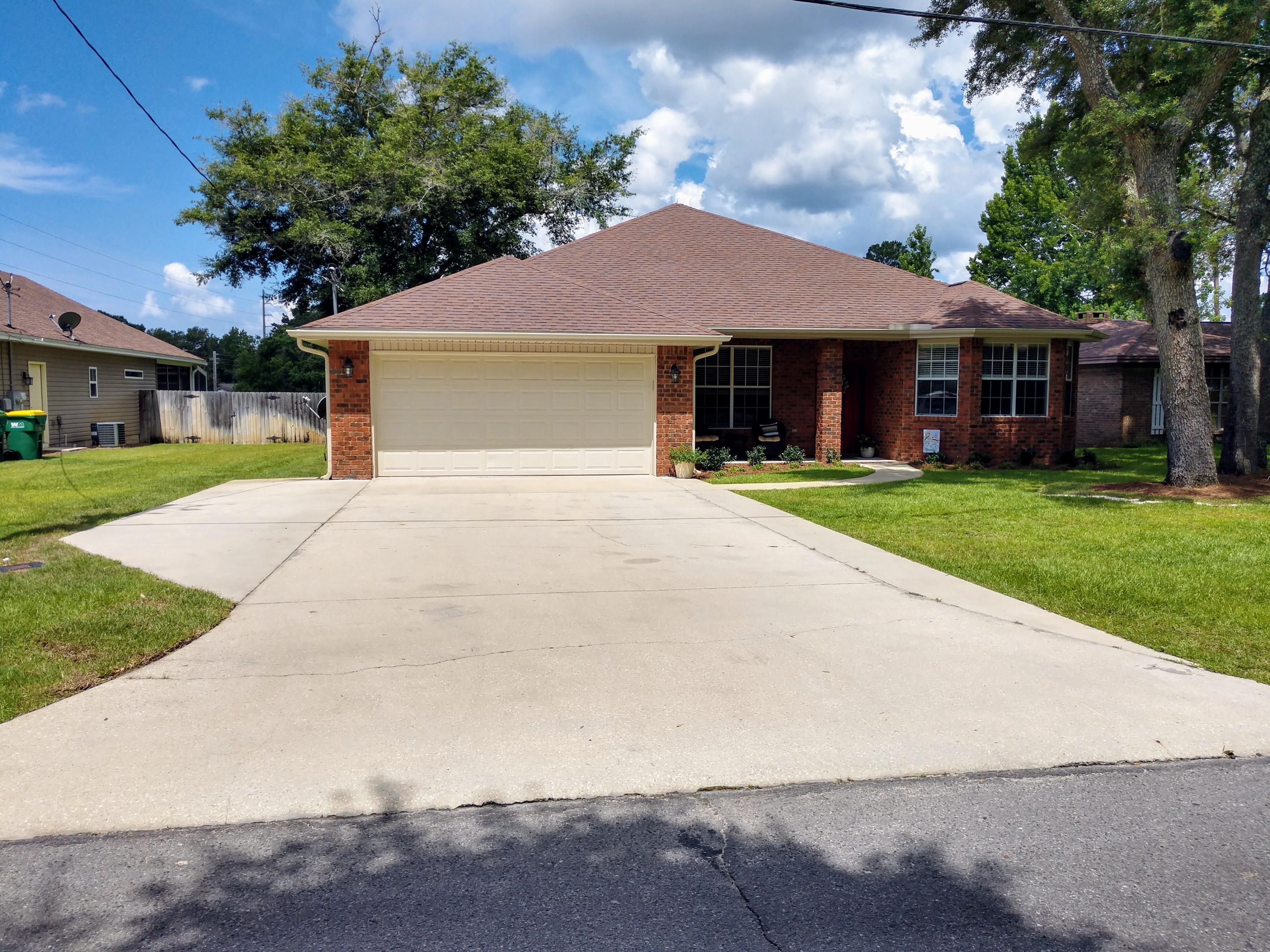 BULLOCK ESTATES - Residential