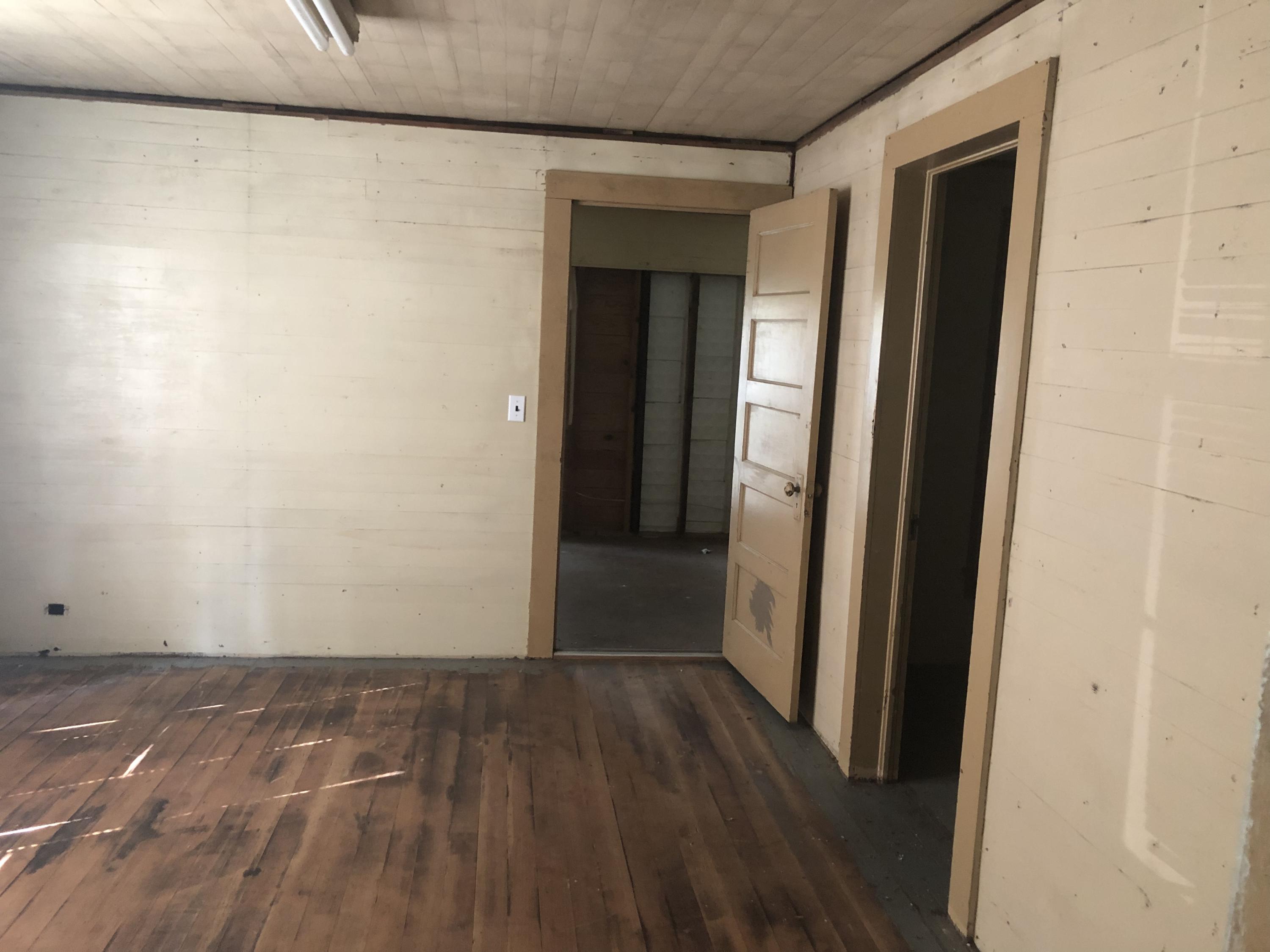 Make this house your home. Needs a little TLC but Has lots of potential. Built in the 1930s this house has history in its bones. The hardwood floor would be gorgeous with a little work. Don't miss this chance to restore this rare diamond.