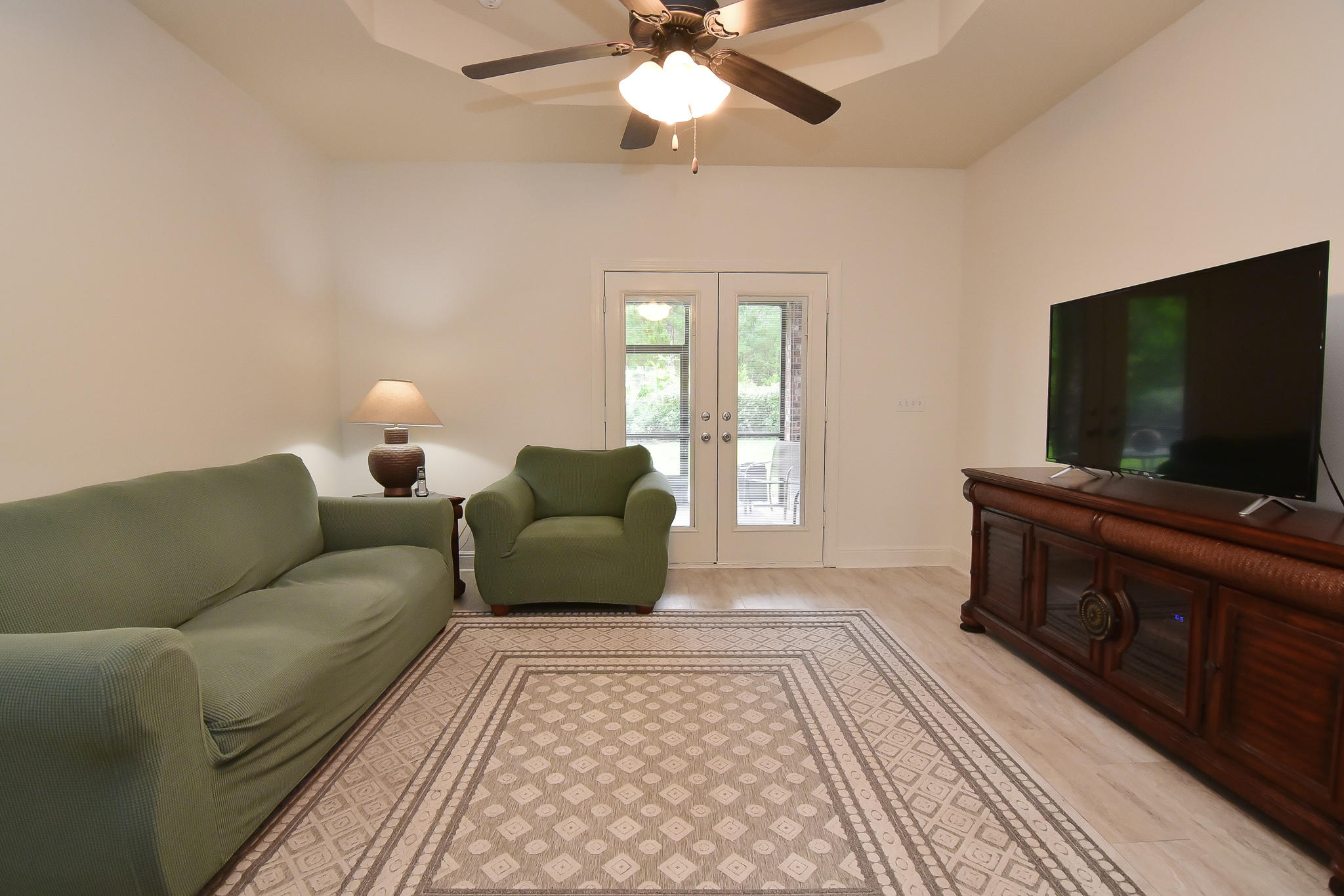 AUTUMN WOODS - Residential