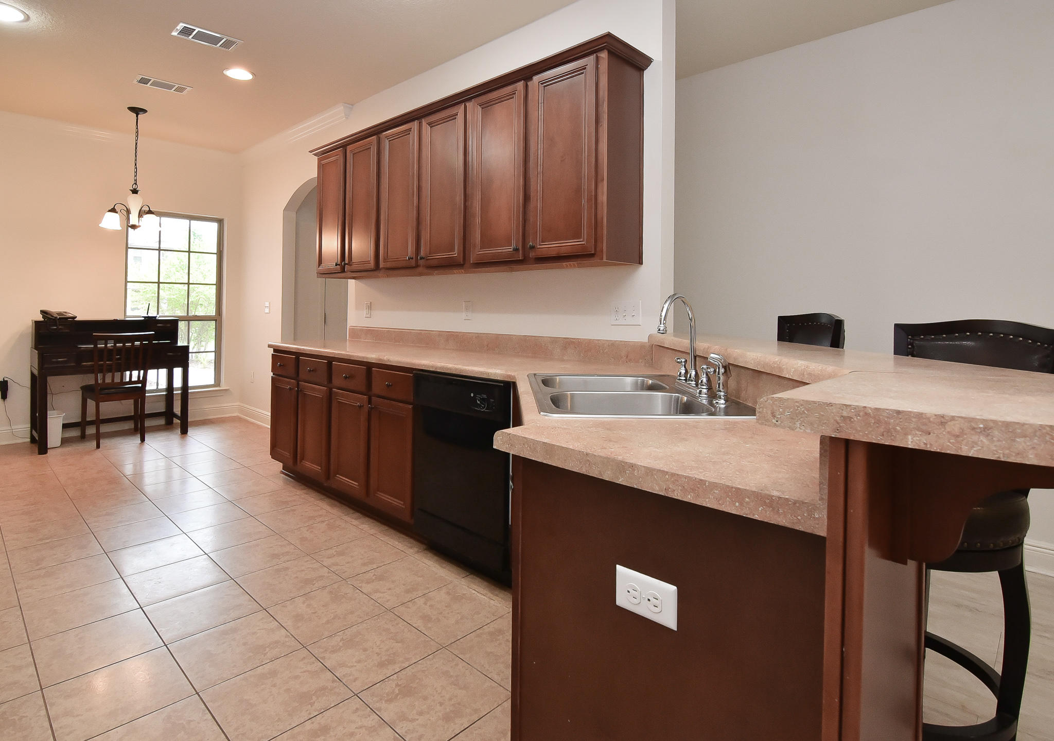 AUTUMN WOODS - Residential