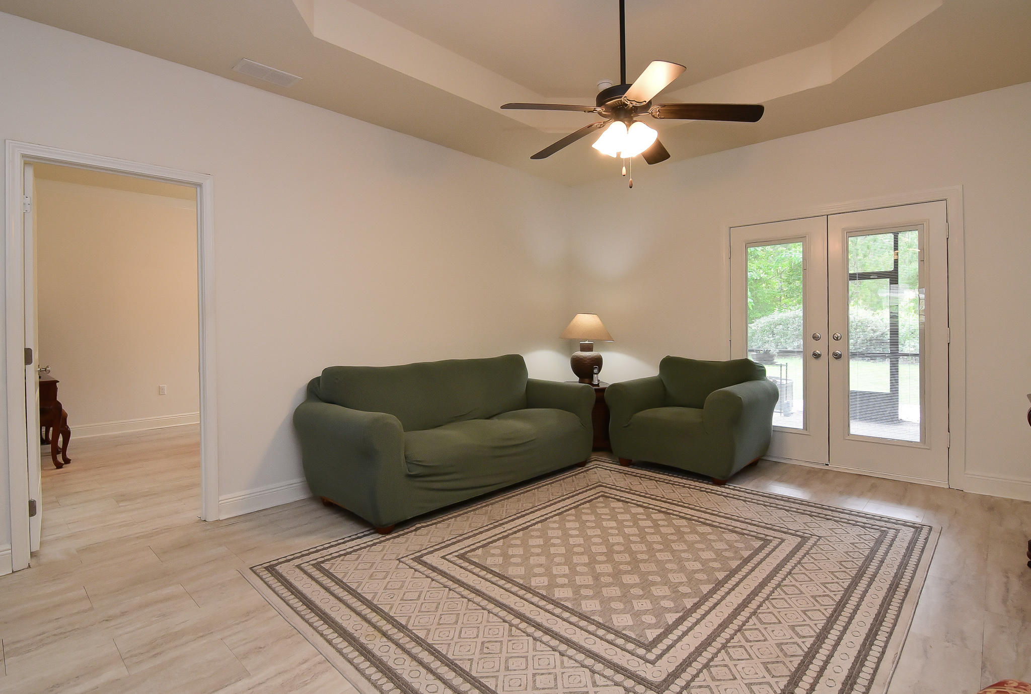 AUTUMN WOODS - Residential