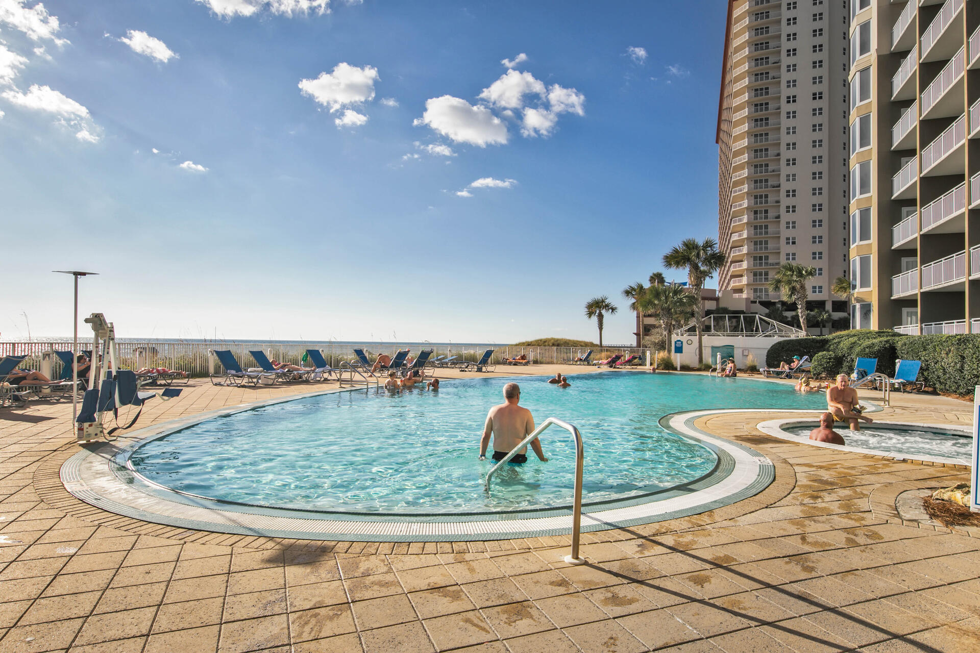 EMERALD BEACH PH 1 - Residential