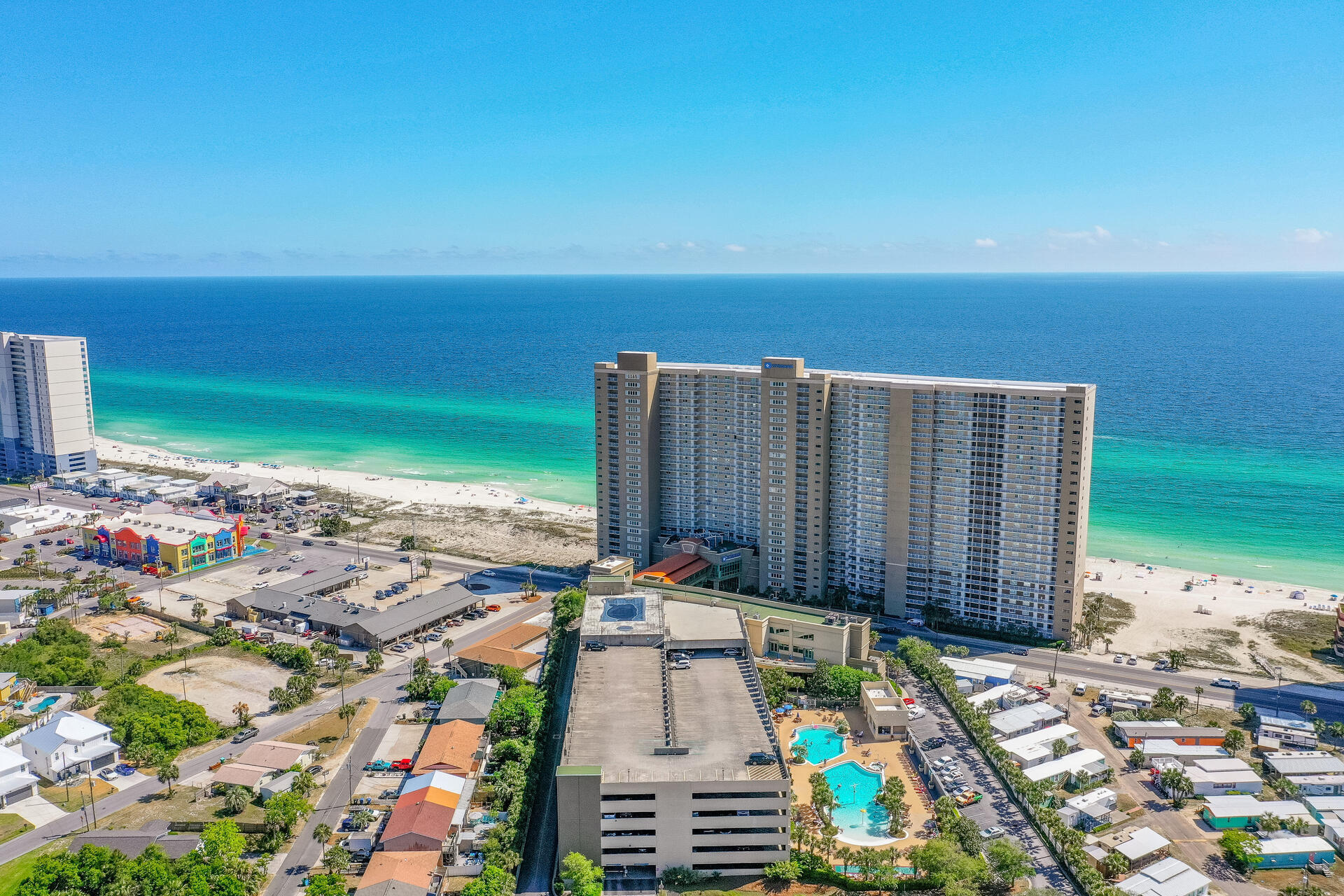 EMERALD BEACH PH 1 - Residential