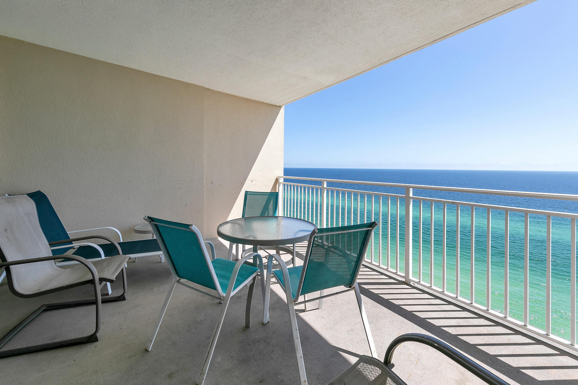 EMERALD BEACH PH 1 - Residential