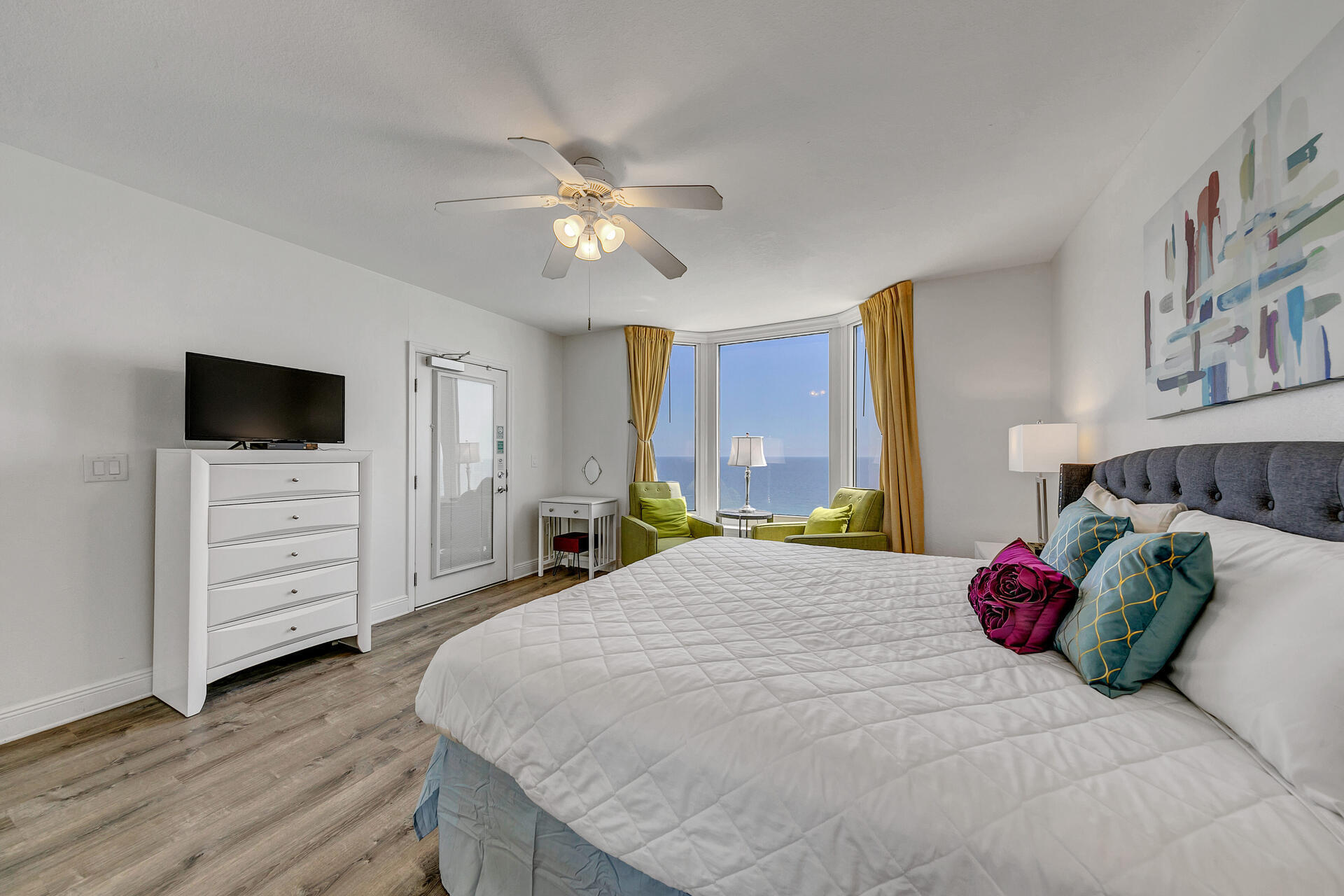 EMERALD BEACH PH 1 - Residential