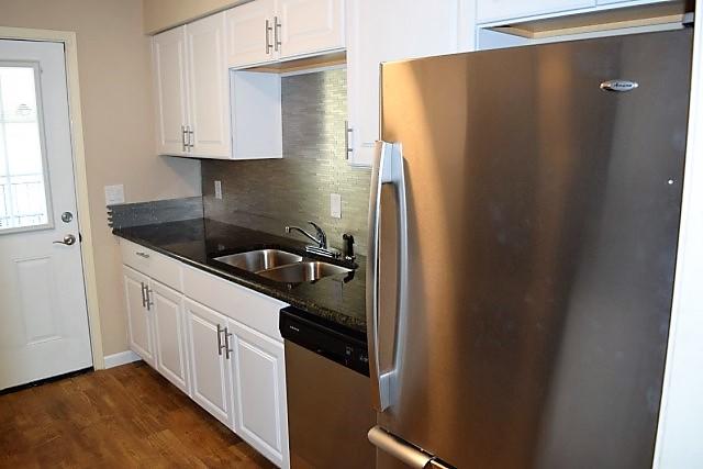 COUNTRY CLUB CONDO - Residential