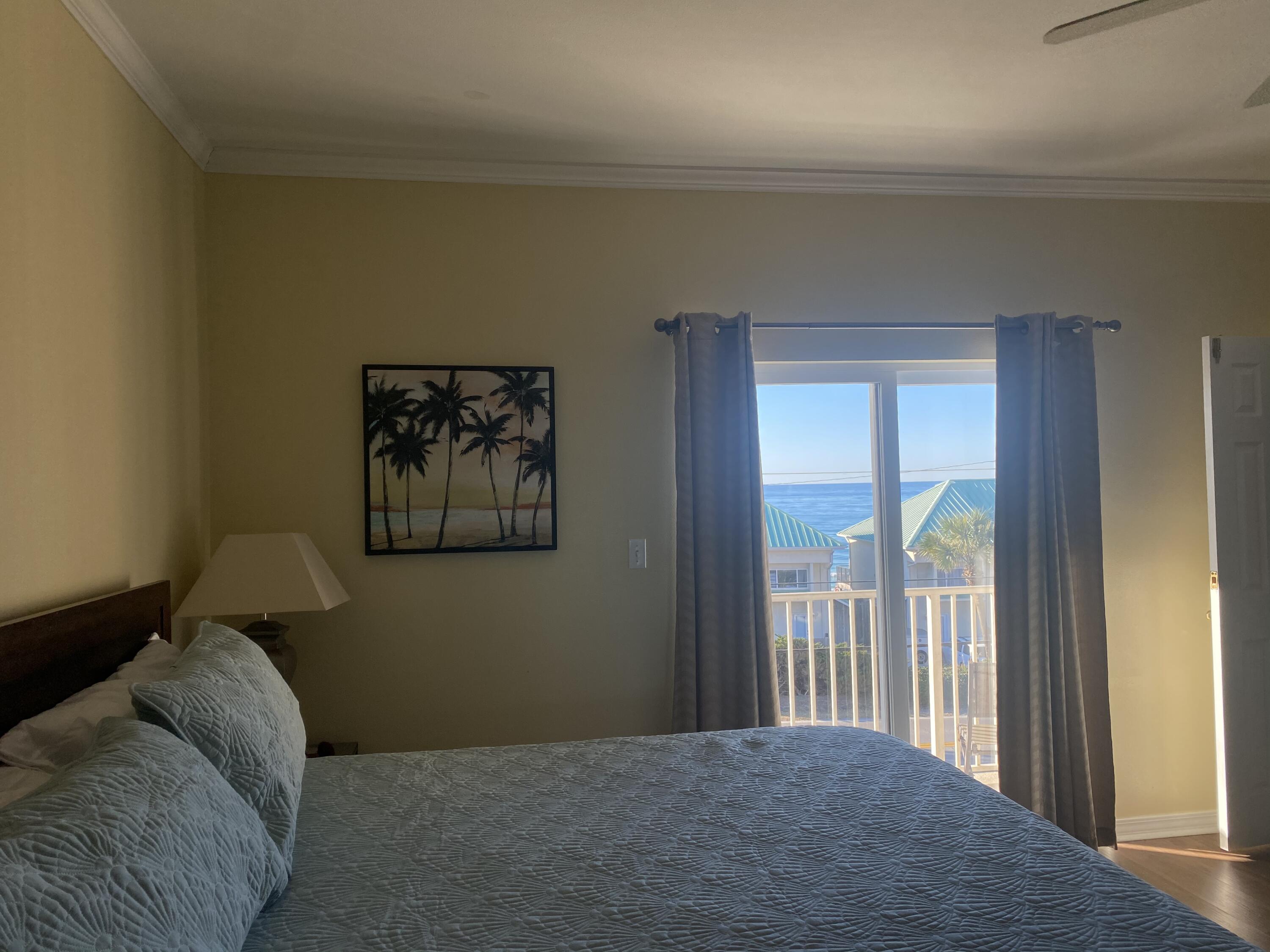 Royal Seasta - Residential