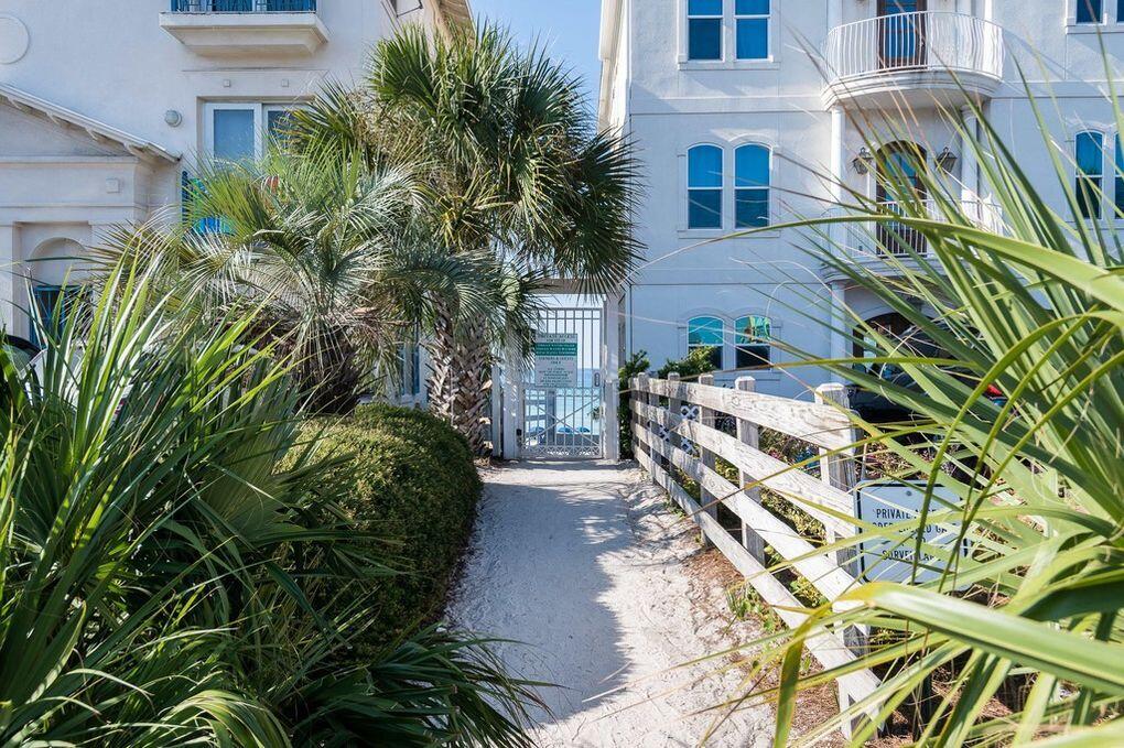 Royal Seasta - Residential