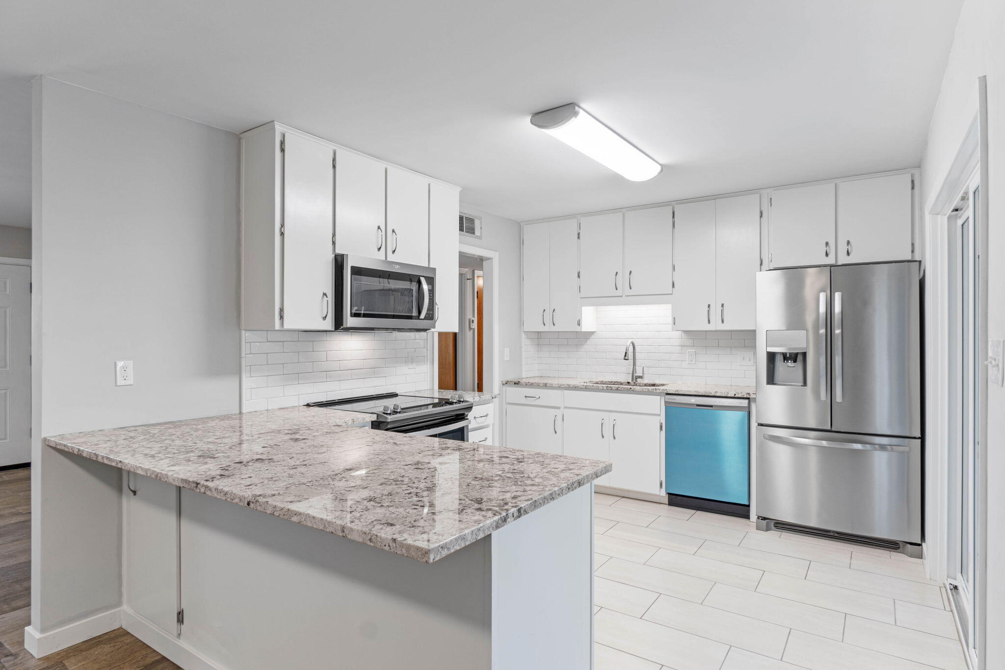 PORT DIXIE - Residential Lease