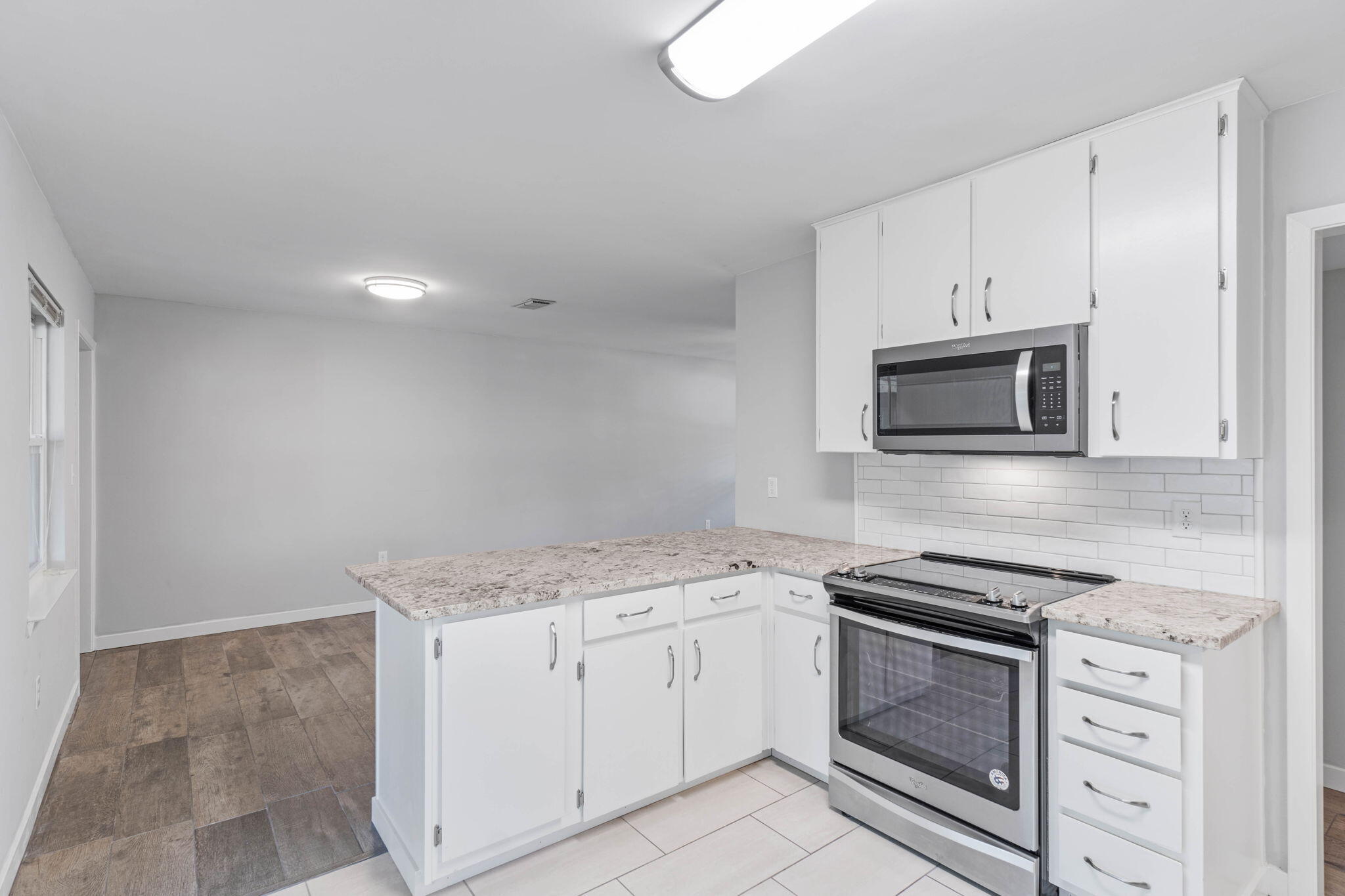 PORT DIXIE - Residential Lease