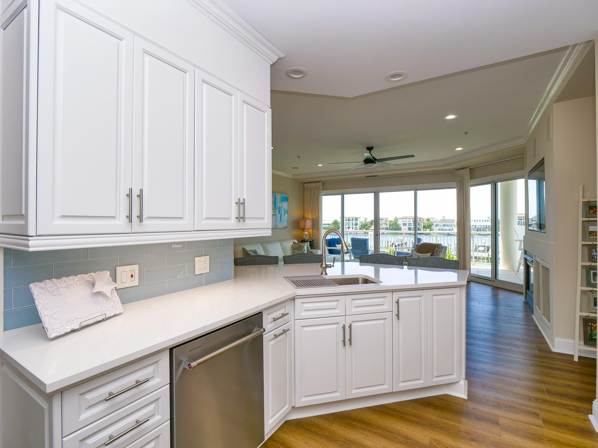 GRAND HARBOR - Residential