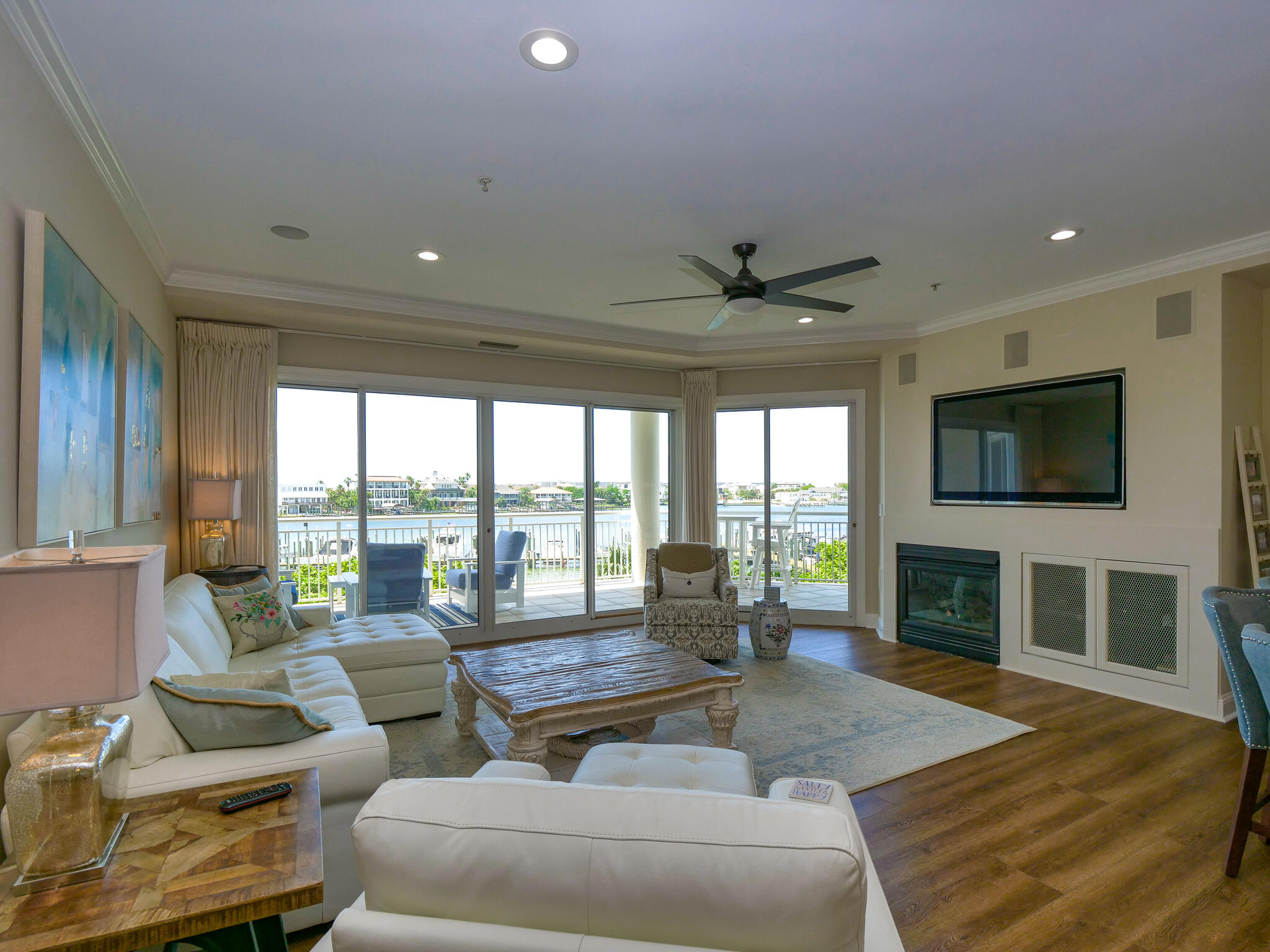 GRAND HARBOR - Residential