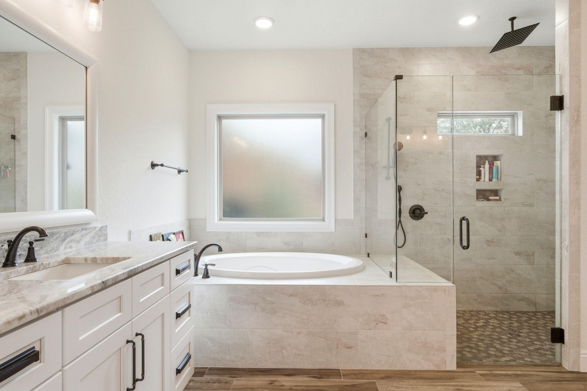 HOLLEY BY THE SEA - Residential