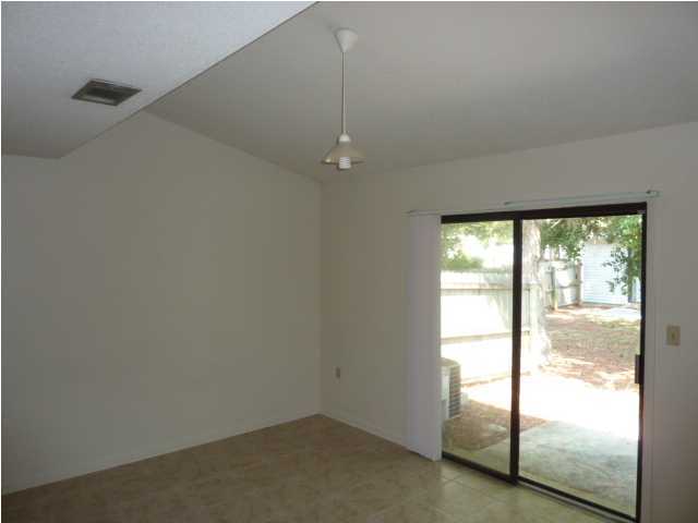 SCOTTWOOD - Residential Lease