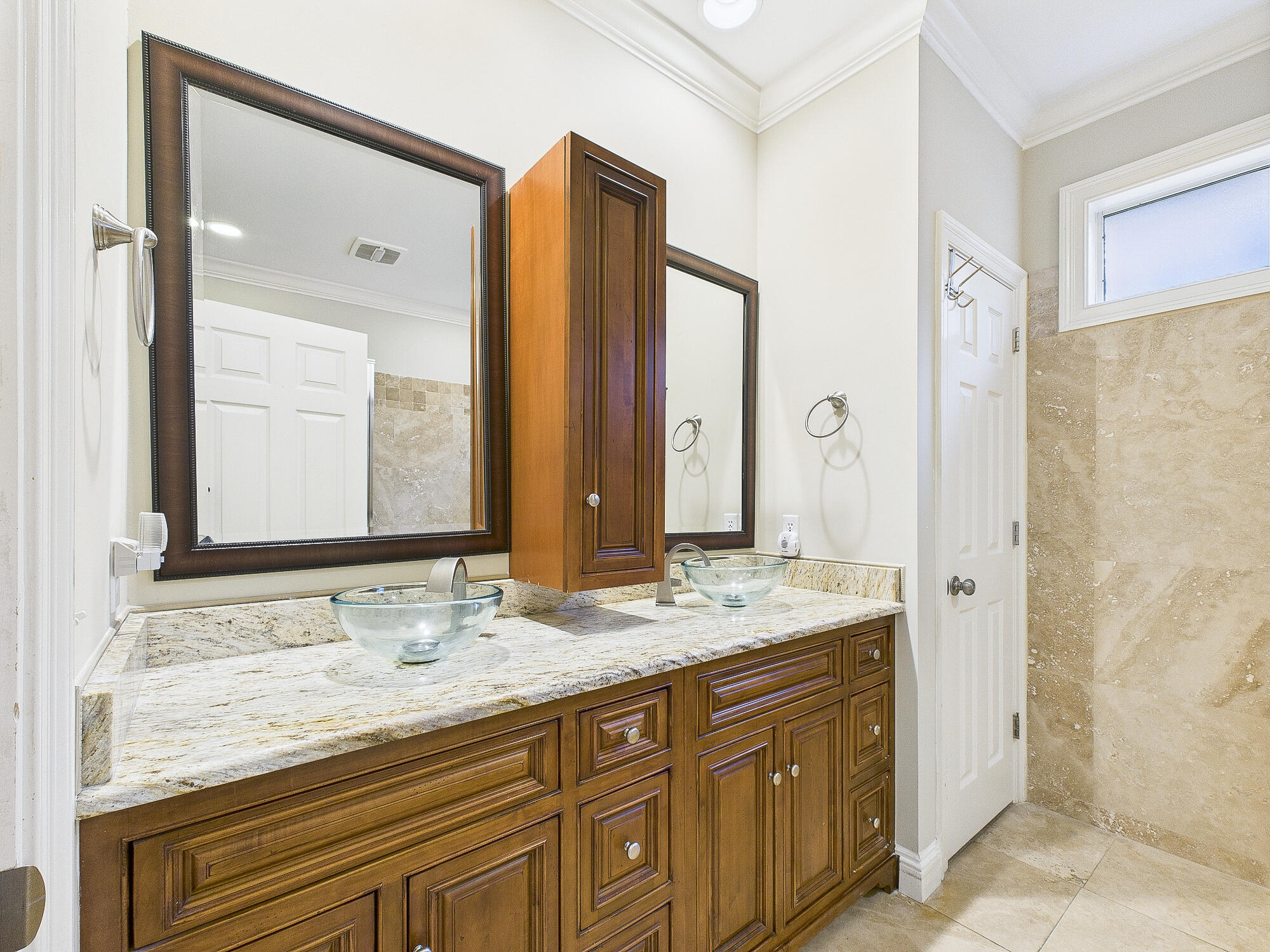 TURNBERRY PLACE - Residential